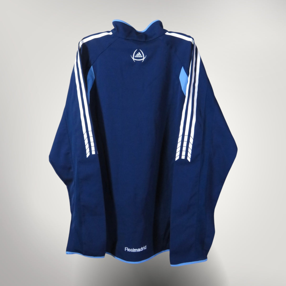 Authentic Adidas Real Madrid 2005-2006 training shirt, size M | Nostalgic Football Shirts