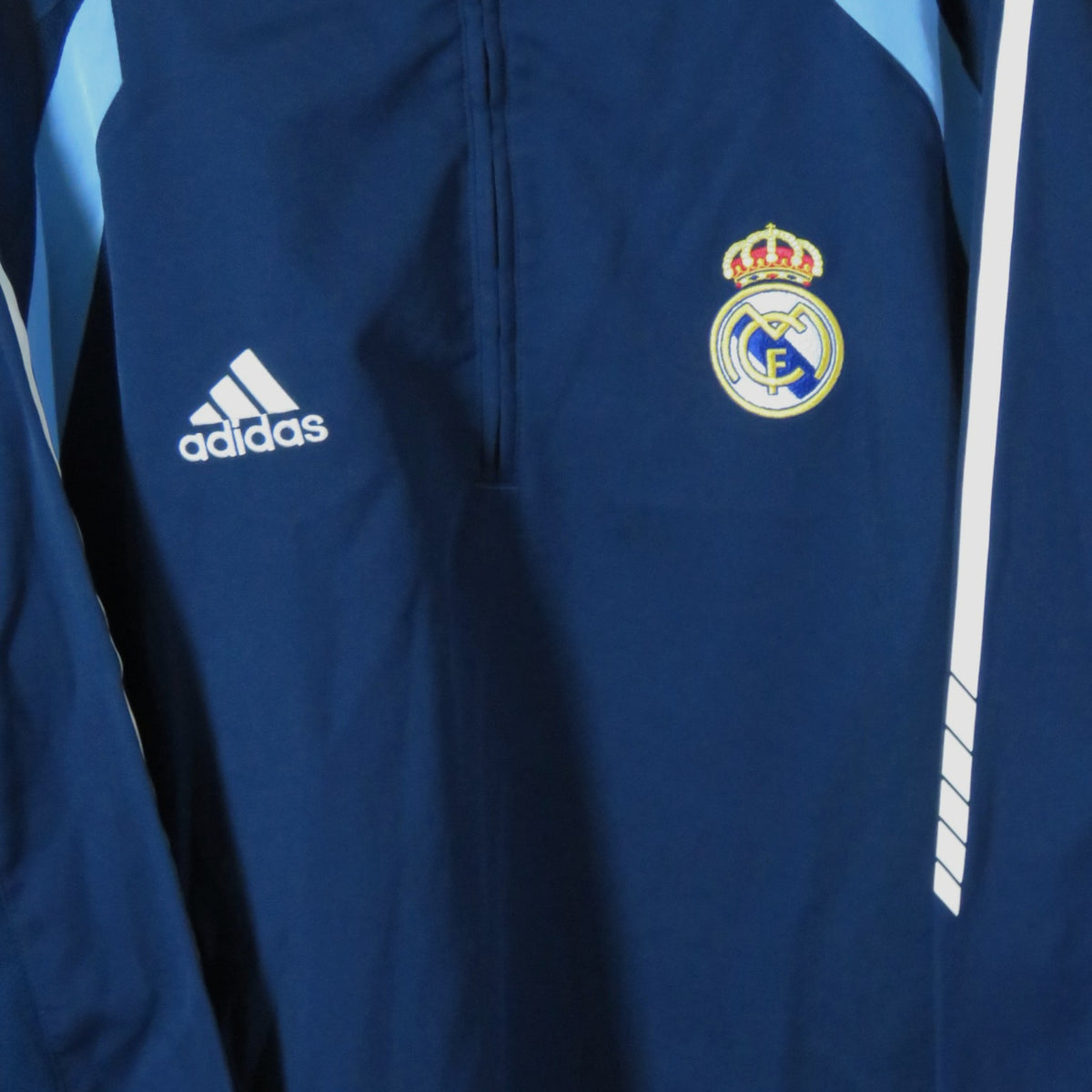 Retro Real Madrid 2005-2006 training football jersey by Adidas, size M | Nostalgic Football Shirts