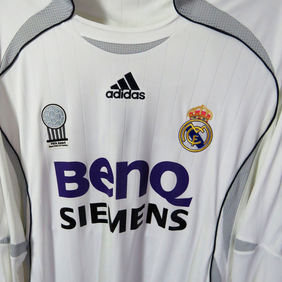 Real Madrid 2006-2007 Home Longsleeve shirt, Beckham 23, Adidas, size M, product code 060866 | Nostalgic Football Shirts