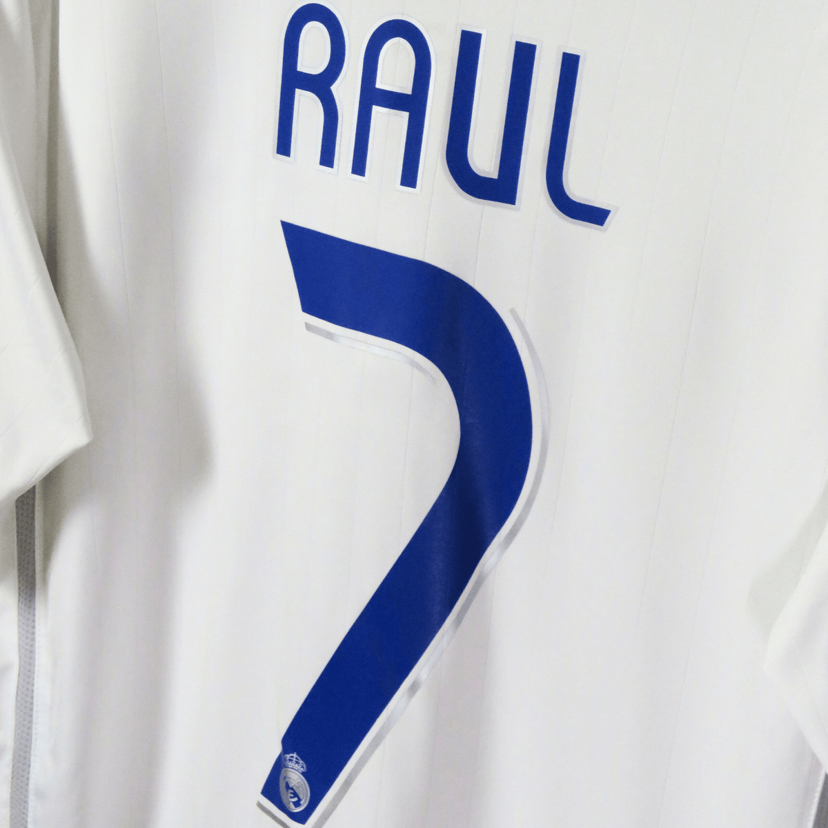 Retro Real Madrid 2006-2007 Home football jersey by Adidas, Raul 7, size L | Nostalgic Football Shirts