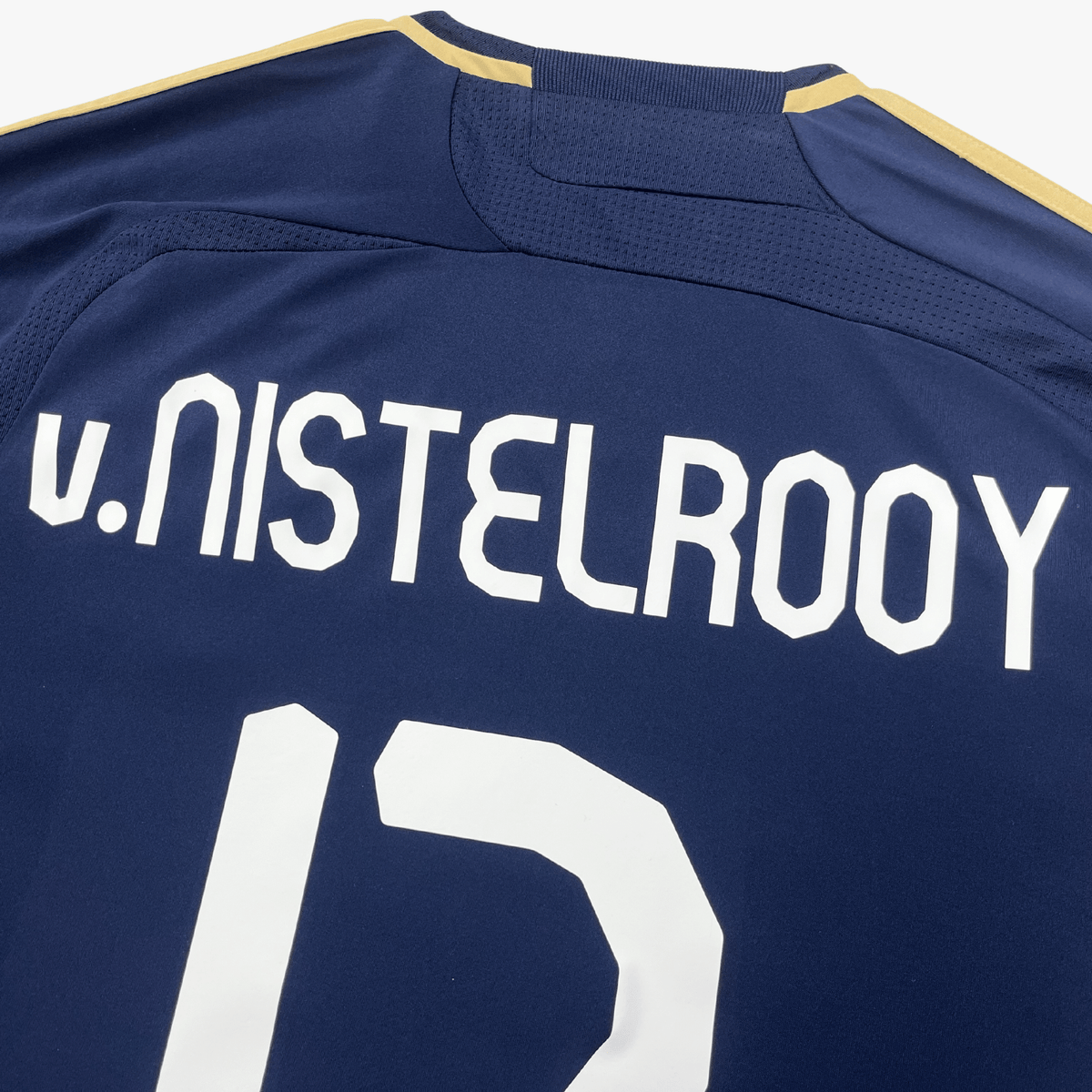 Retro Real Madrid 2007-2008 Away football jersey by Adidas, Van Nistelrooy 17, size S | Nostalgic Football Shirts