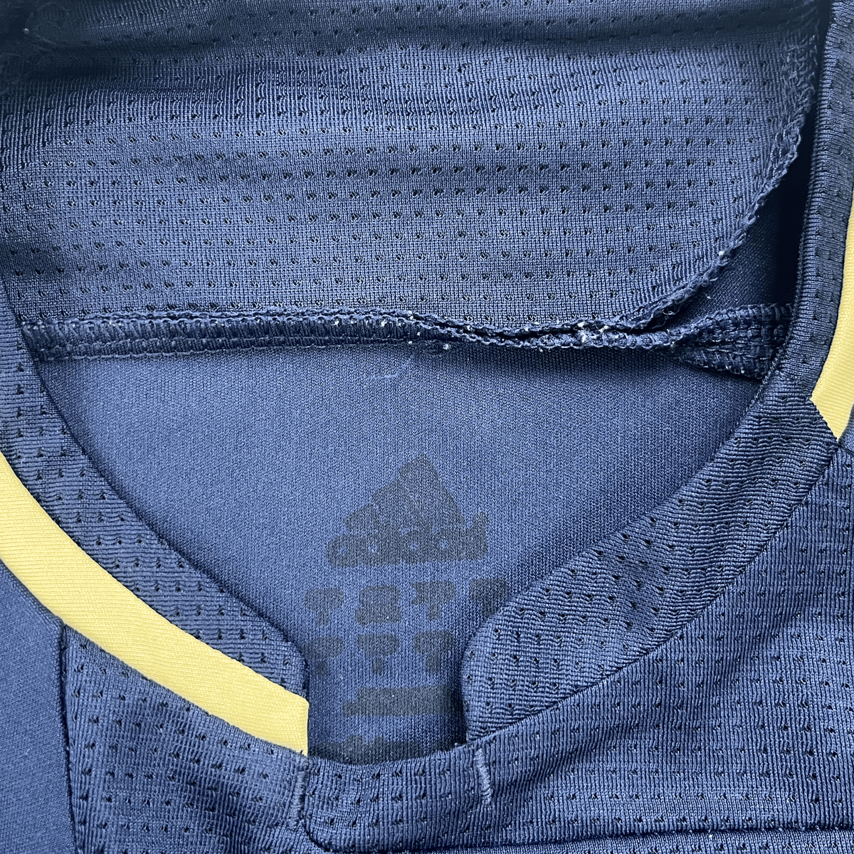 Retro Real Madrid 2007-2008 Away football jersey by Adidas, Van Nistelrooy 17, size S | Nostalgic Football Shirts
