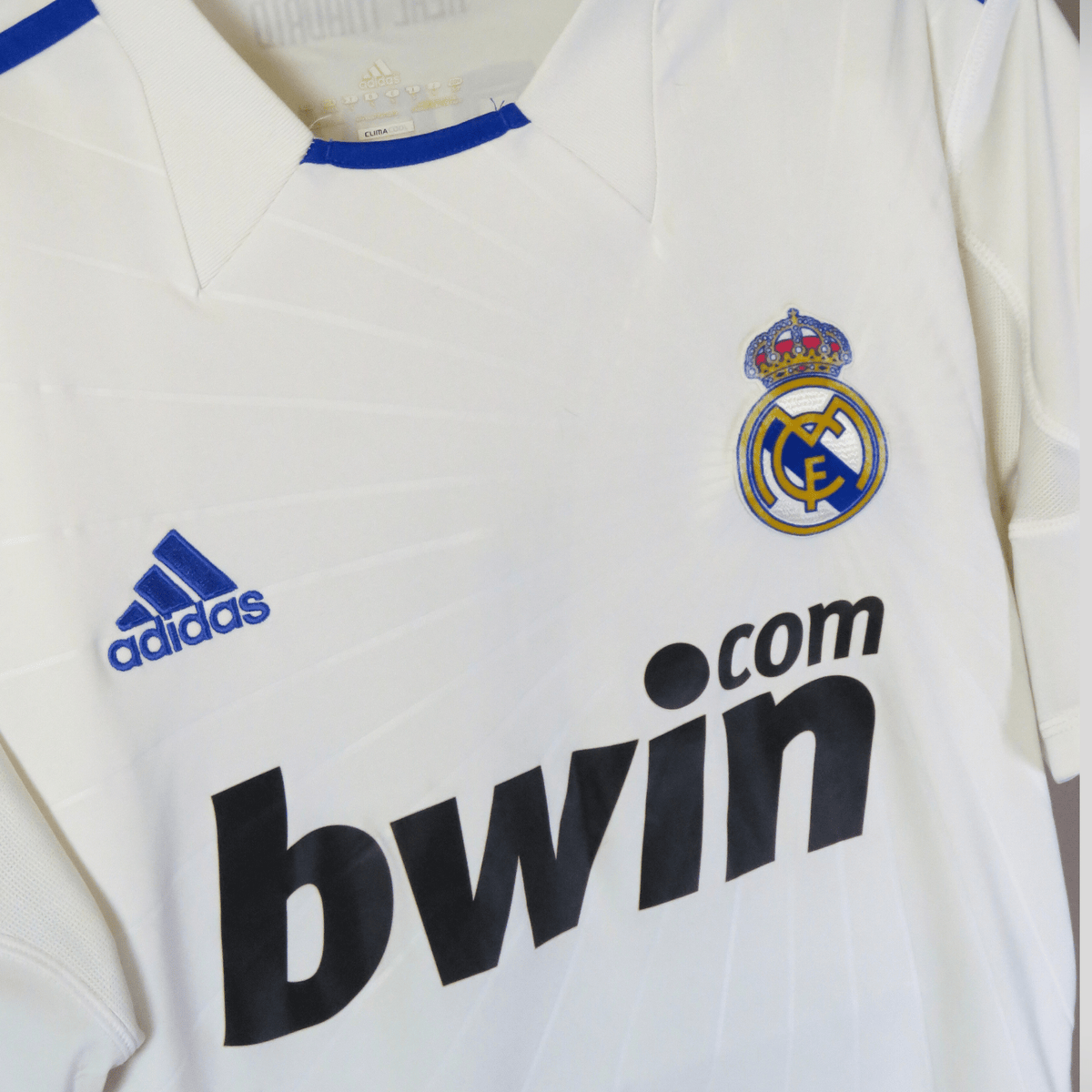 Original Real Madrid 2010-2011 Home football shirt, size S, Ronaldo 7 | Nostalgic Football Shirts
