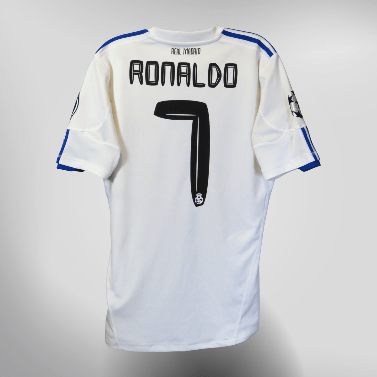 Vintage Real Madrid 2010-2011 Home football shirt with Ronaldo 7 print, size S | Nostalgic Football Shirts