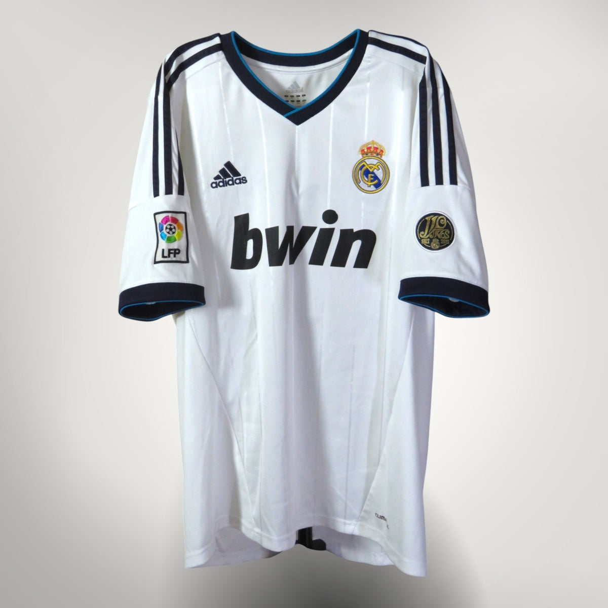 Authentic Adidas Real Madrid 2012-2013 Home shirt, Kaka 8 on the back, size L | Nostalgic Football Shirts