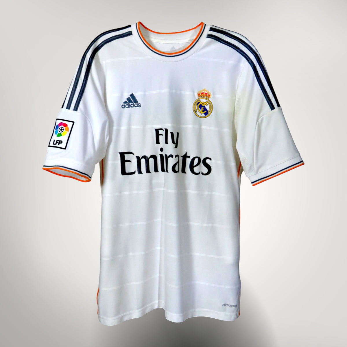 Authentic Adidas Real Madrid 2013-2014 Home shirt, Ronaldo 7 on the back, size M | Nostalgic Football Shirts