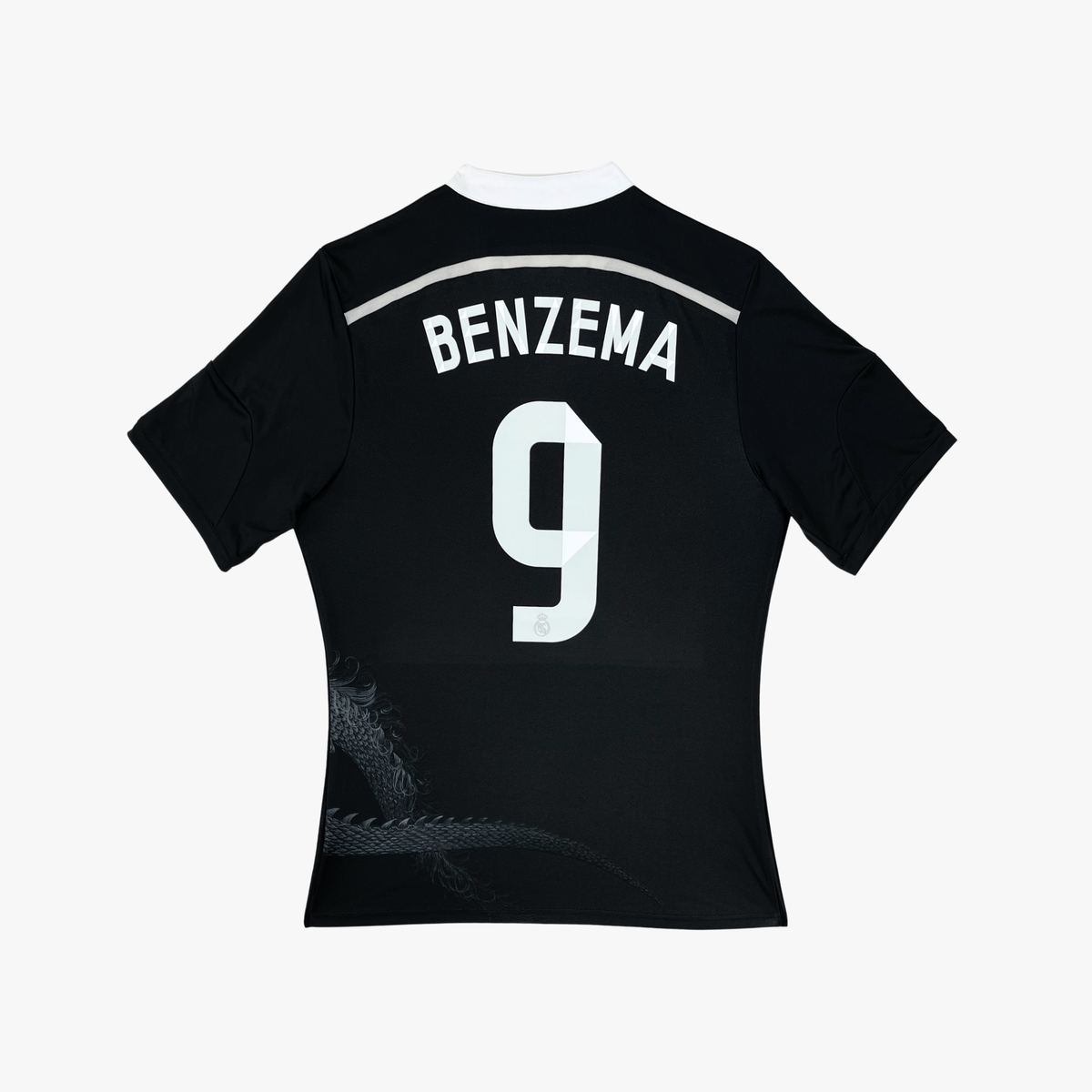 Vintage Real Madrid 2013-2014 Third football shirt with Benzema 9 print, size M, product code F49264 | Nostalgic Football Shirts