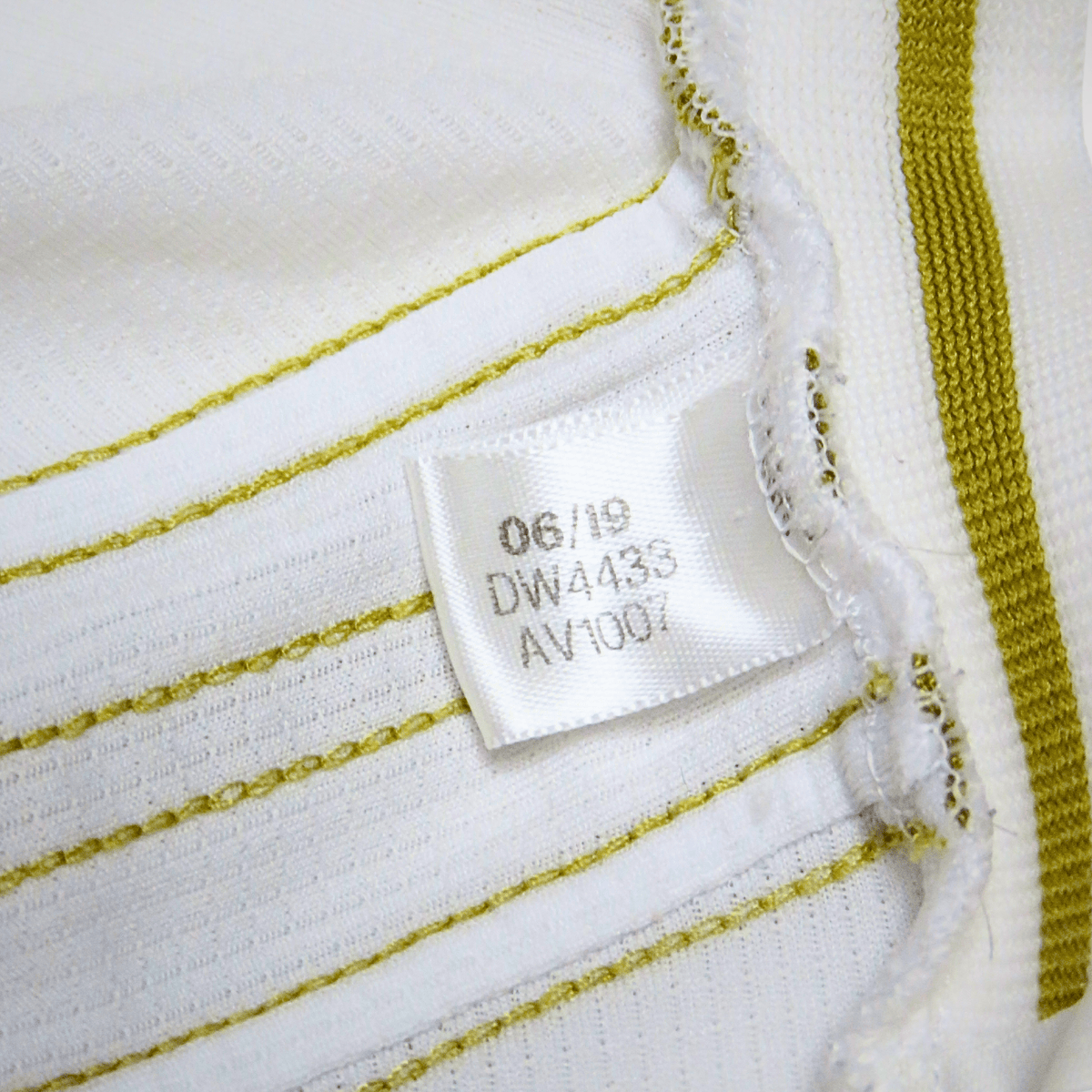 Authentic Adidas Real Madrid 2019-2020 Home shirt, Modric on the back, size S | Nostalgic Football Shirts