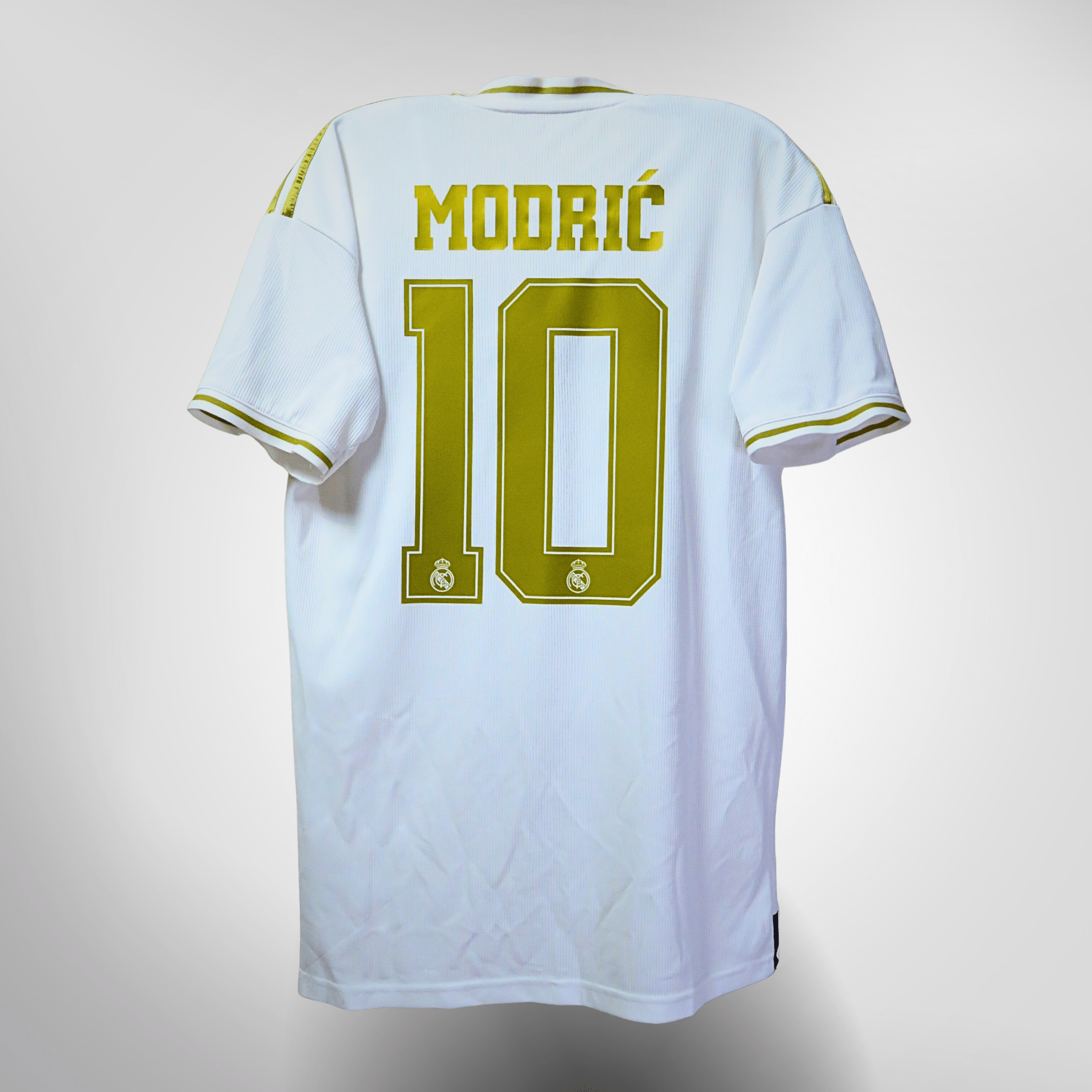 Vintage Real Madrid 2019-2020 Home football shirt with Modric print, size S | Nostalgic Football Shirts