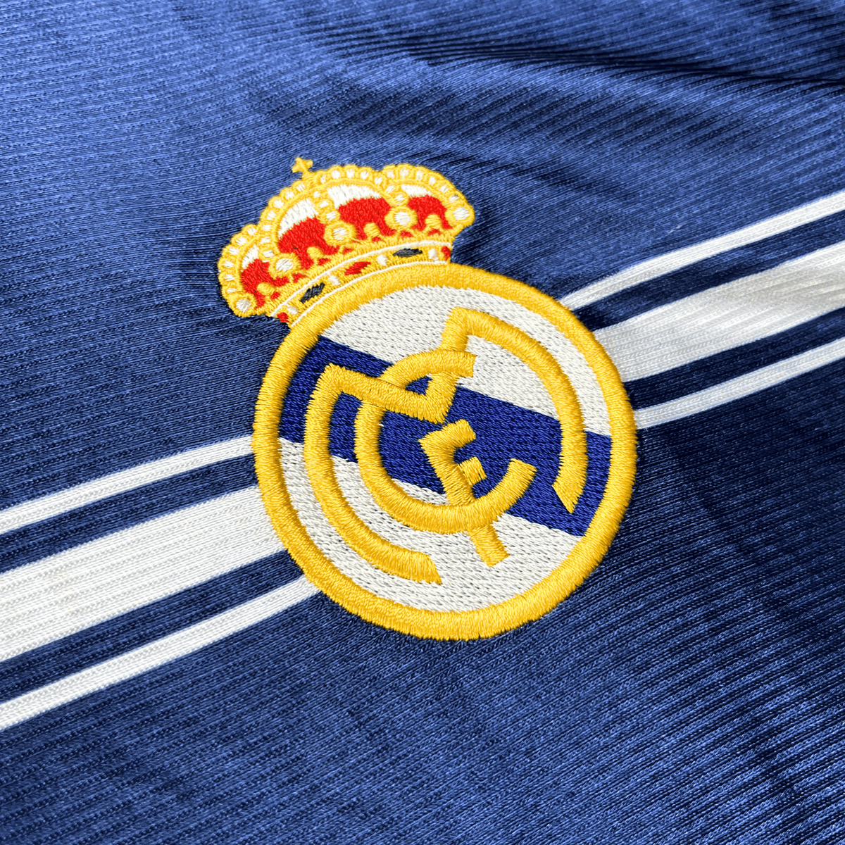 Real Madrid 1998-99 Away Roberto Carlos #3 Shirt L