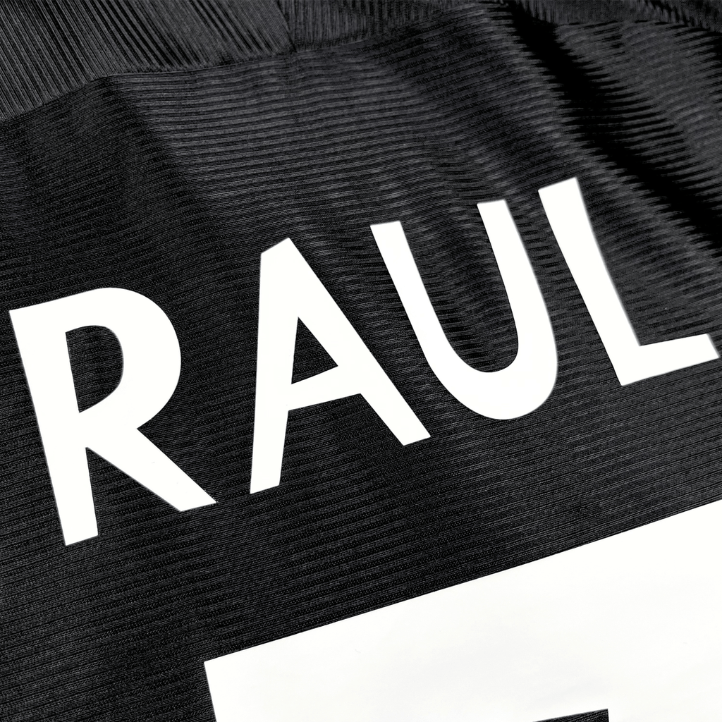 Real Madrid 1999-01 Away Raul #7 Shirt L