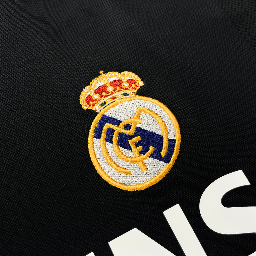 Maillot extérieur Real Madrid 2002-03 Centenaire Ronaldo n°11, taille M