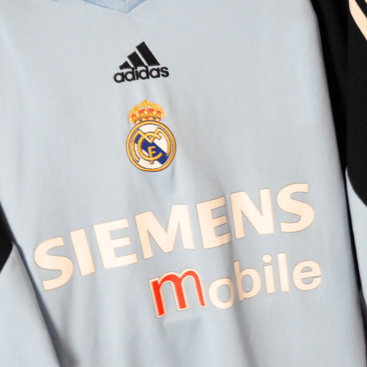Real Madrid 2003-04 Keeper Casillas #1 Shirt XL