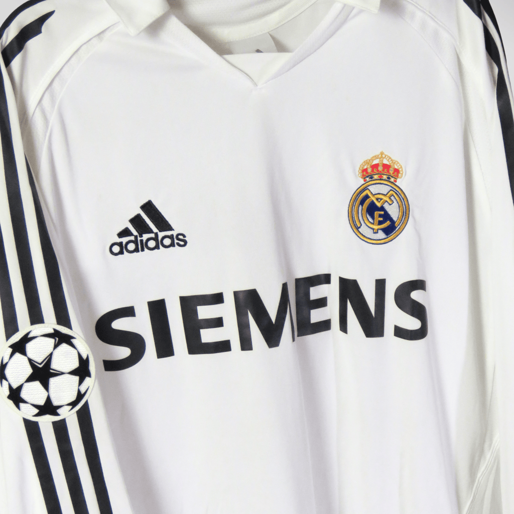 Real Madrid 2005-06 Home Ronaldo #9 Shirt M