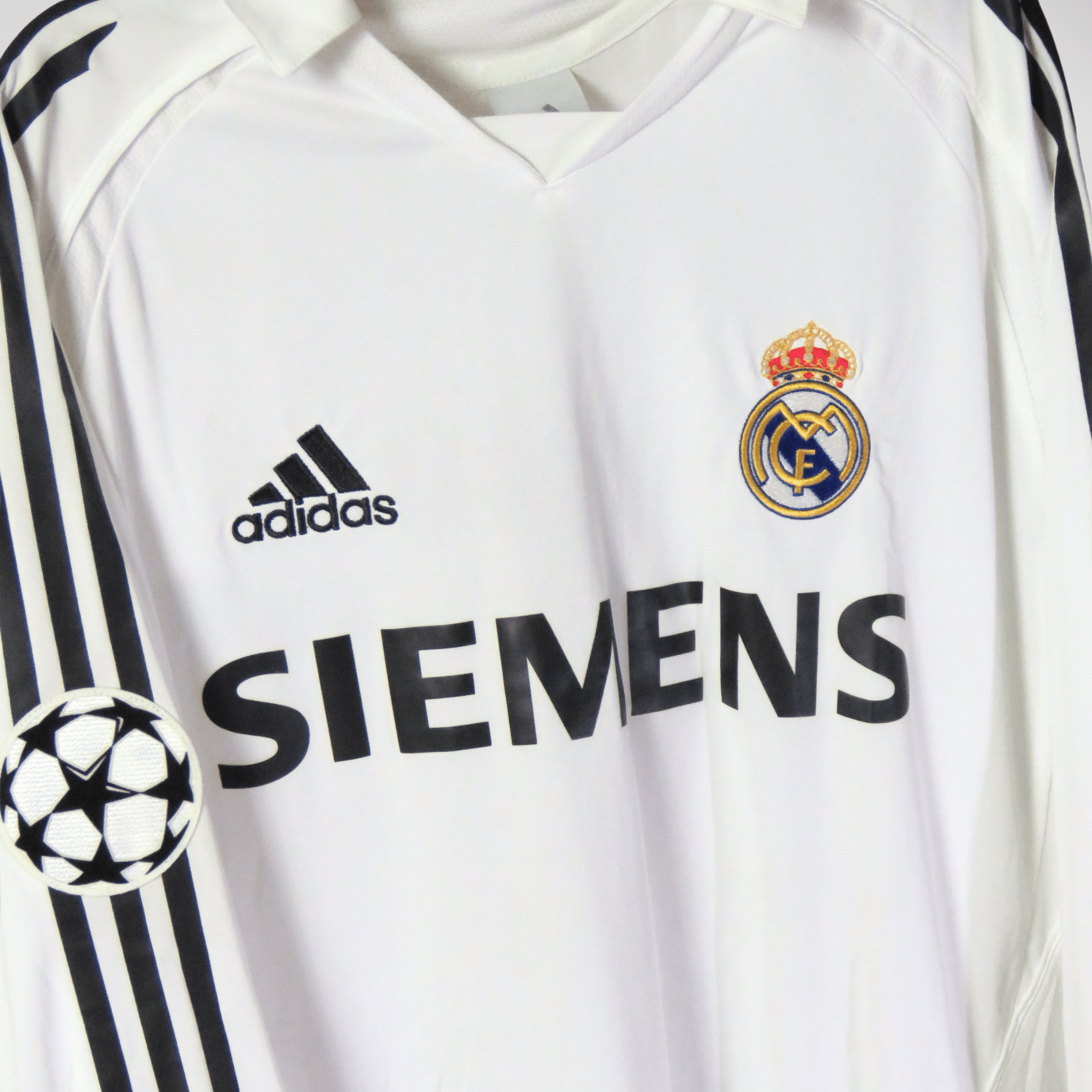 Real Madrid 2005-06 Home Ronaldo #9 Shirt M
