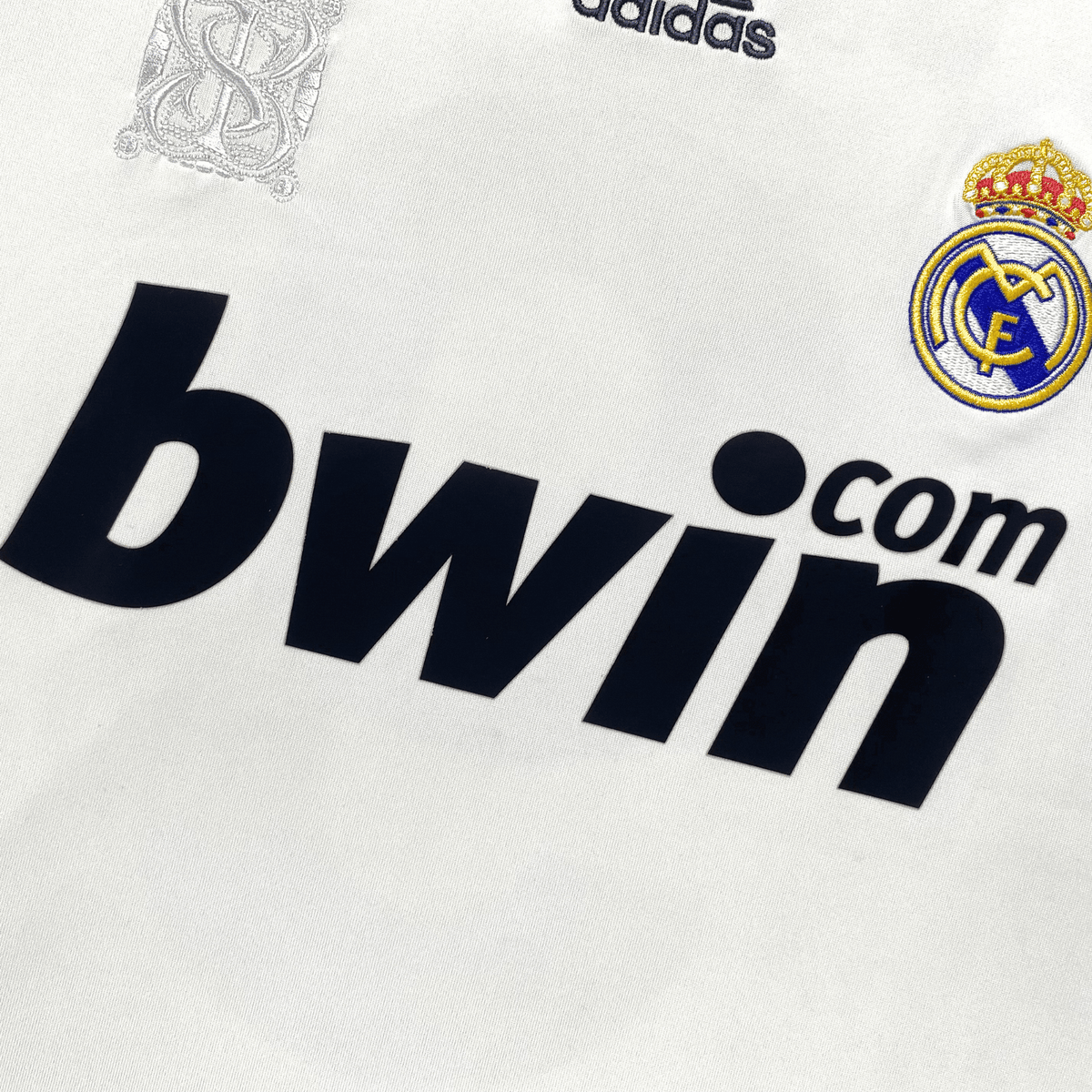 Real Madrid 2009-10 Home Ronaldo #9 Shirt M