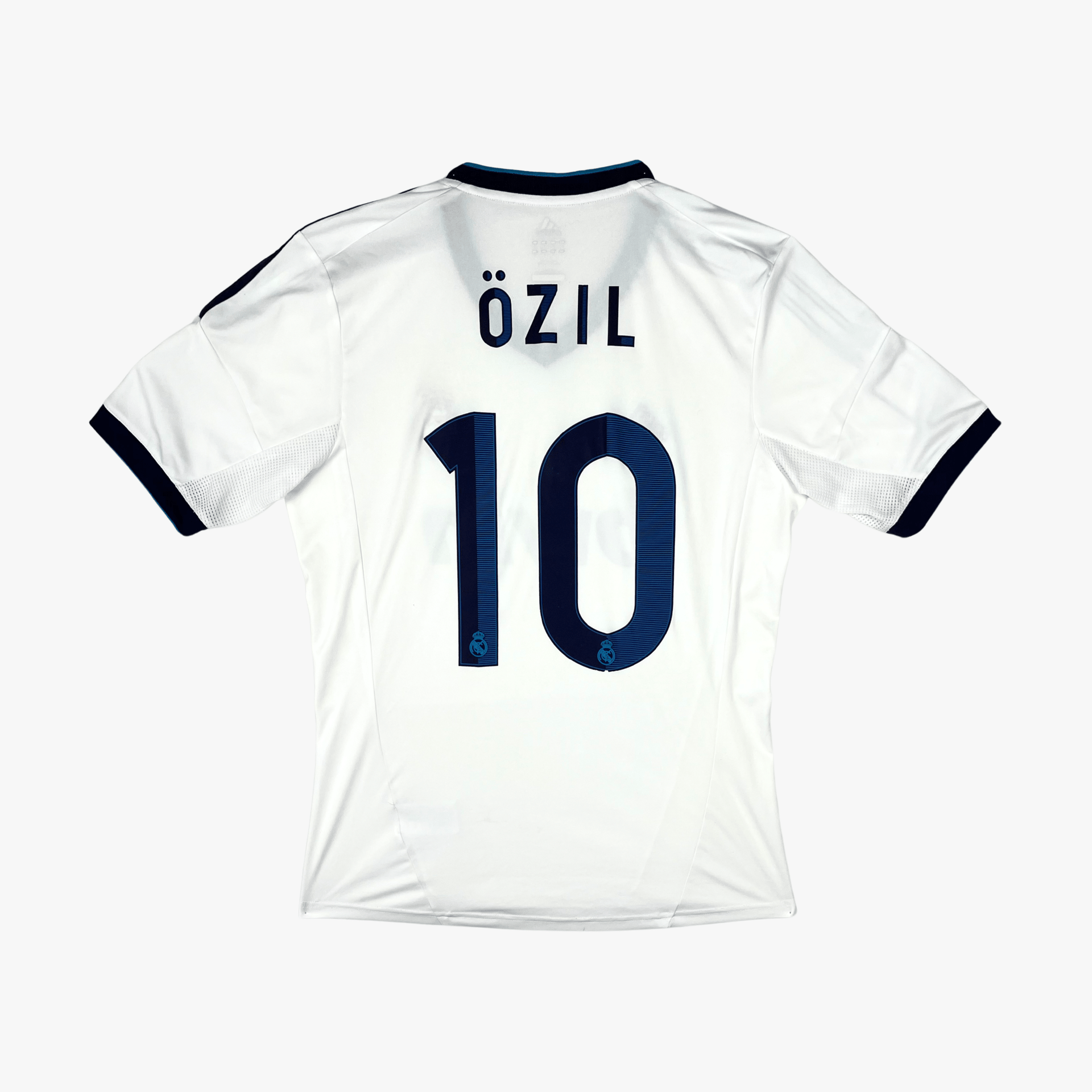 Real Madrid 2012-13 Ozil #10 Shirt M – Nostalgic Football Shirts