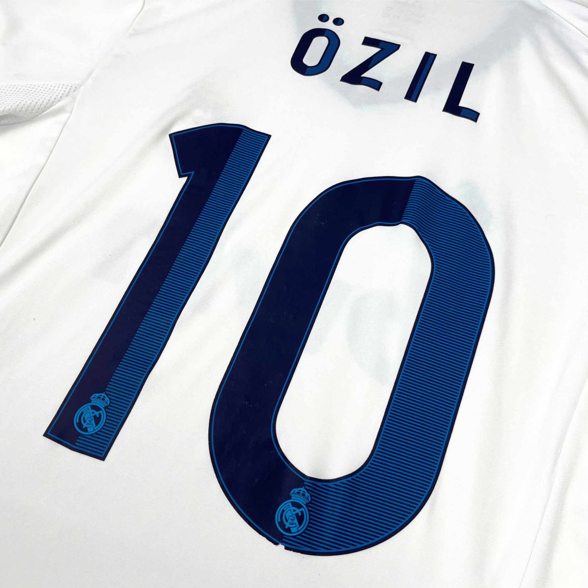 Real Madrid 2012-13 Ozil #10 Shirt M – Nostalgic Football Shirts