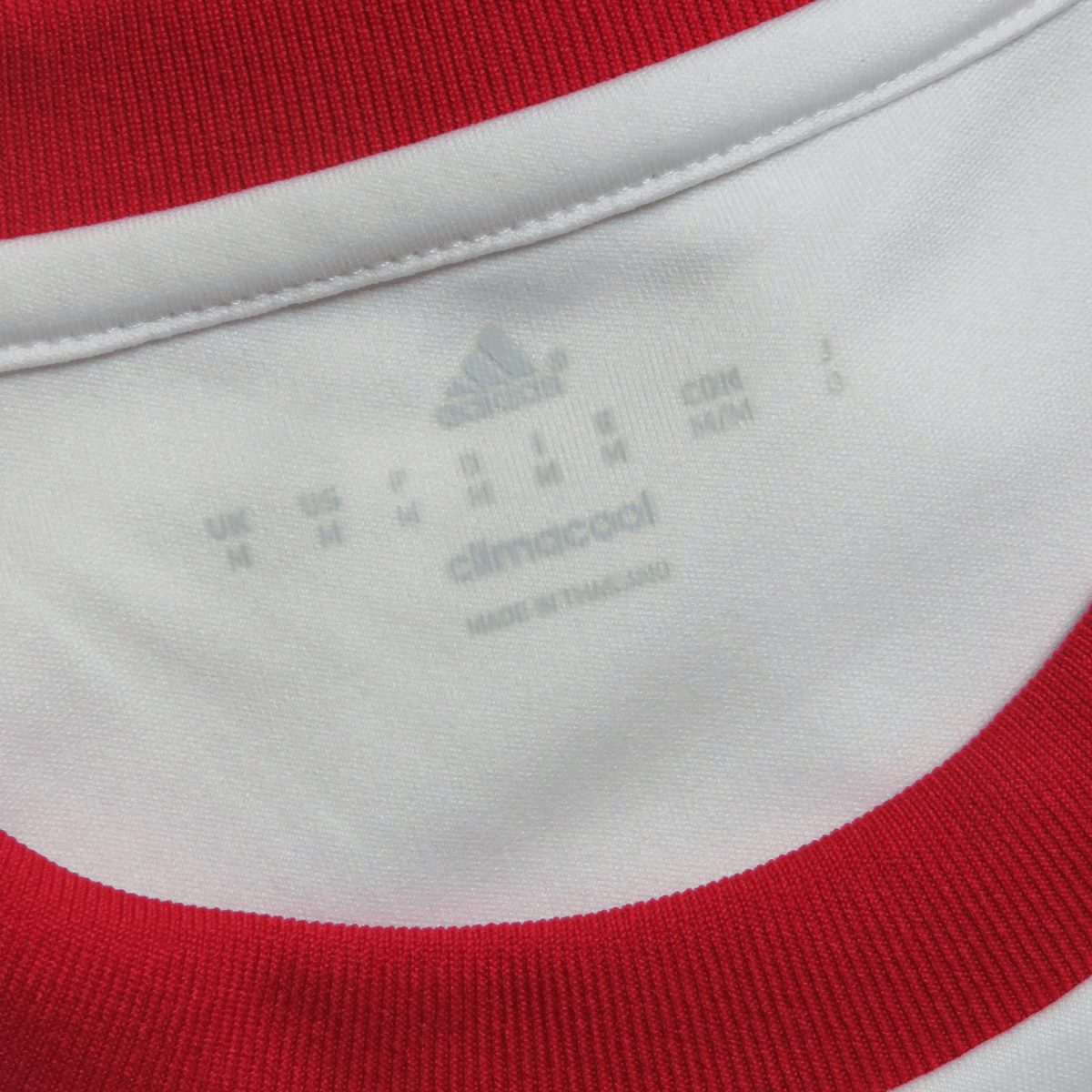Vintage Red Bull New York 2013-2014 Home football shirt with Henry 14 print, size M | Nostalgic Football Shirts