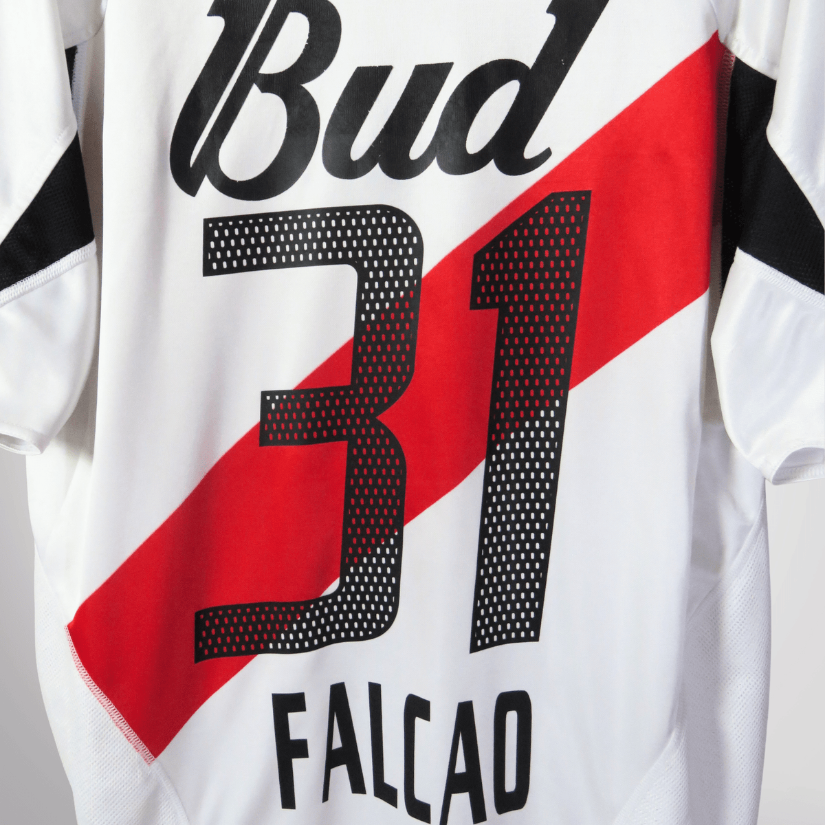 Retro River Plate 2004-2005 Home football jersey by Adidas, Falcao 31, size M | Nostalgic Football Shirts