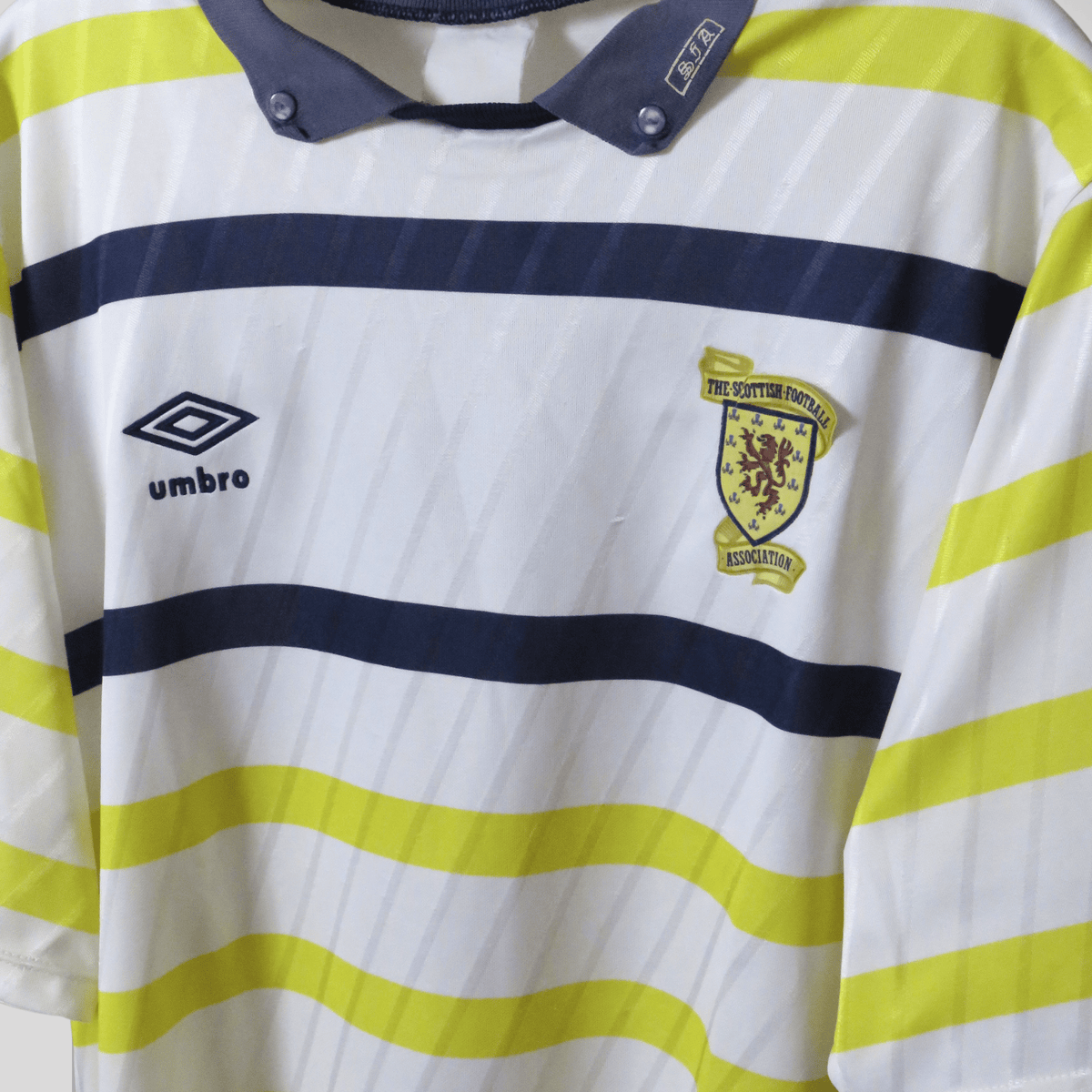 Retro Scotland 1988-1991 Away football jersey by Umbro, size L | Nostalgic Football Shirts