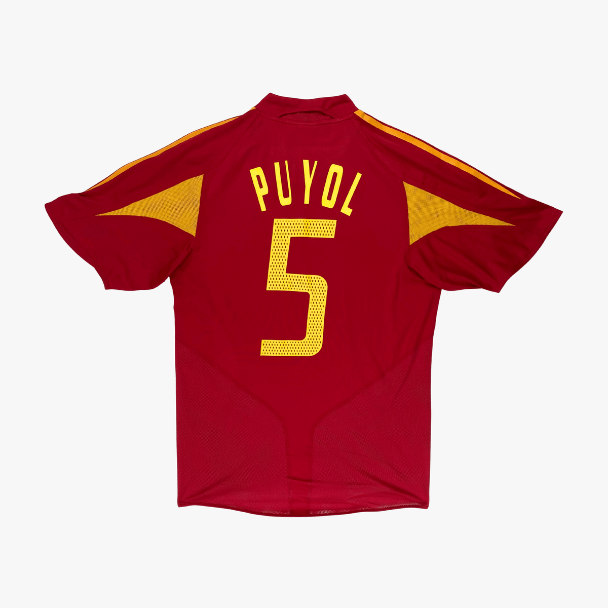 Vintage Spain 2004-2006 Home football shirt with Puyol 5 print, size L, product code 600179 | Nostalgic Football Shirts