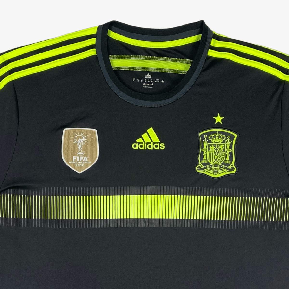 Authentic Adidas Spain 2014-2015 Away shirt, size XL | Nostalgic Football Shirts