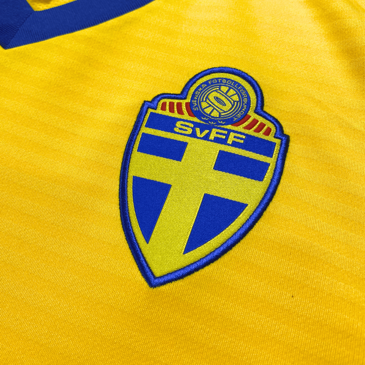 Original Sweden 2010-2012 Home football shirt, size L, Ibrahimović 10 | Nostalgic Football Shirts