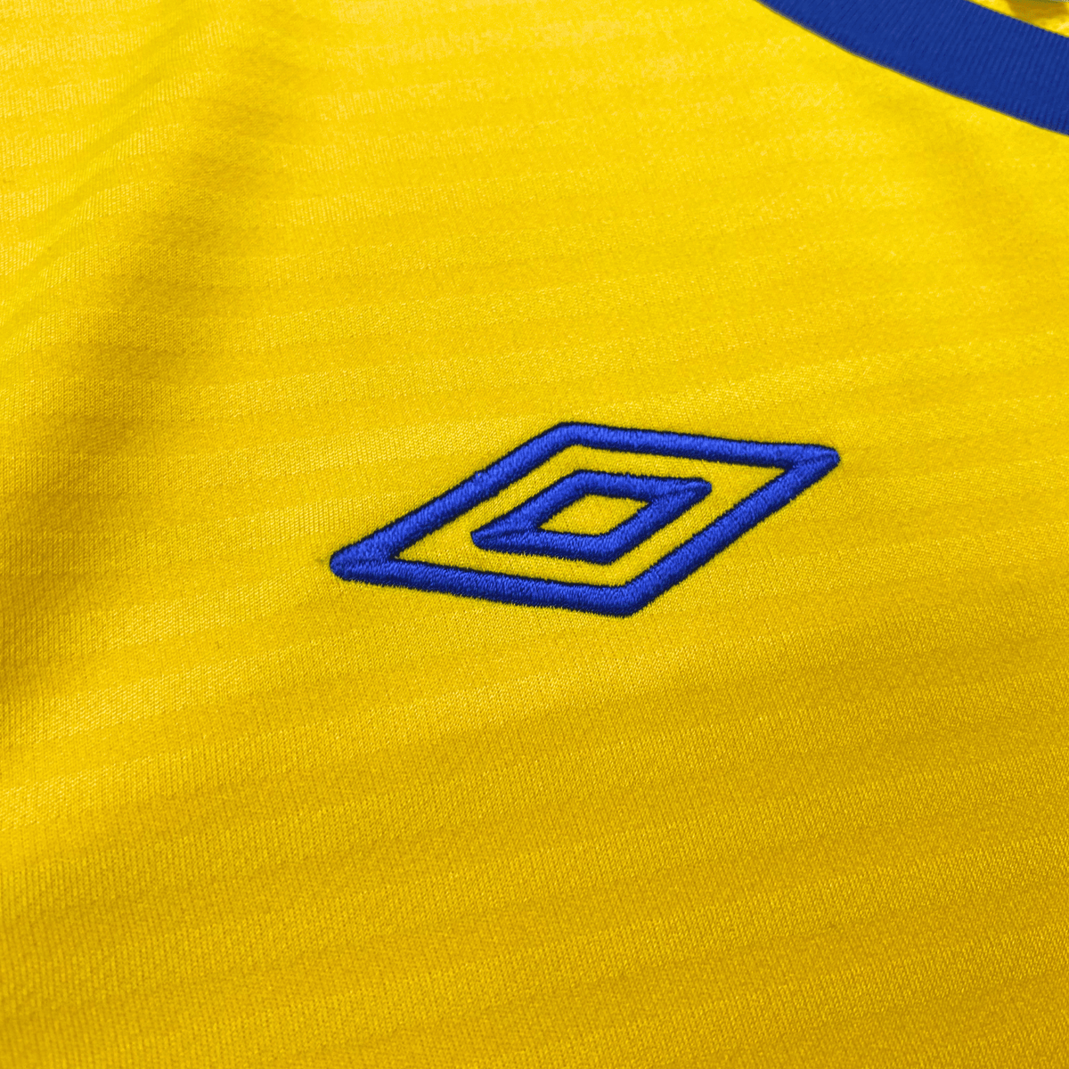 Vintage Sweden 2010-2012 Home football shirt with Ibrahimović 10 print, size L | Nostalgic Football Shirts