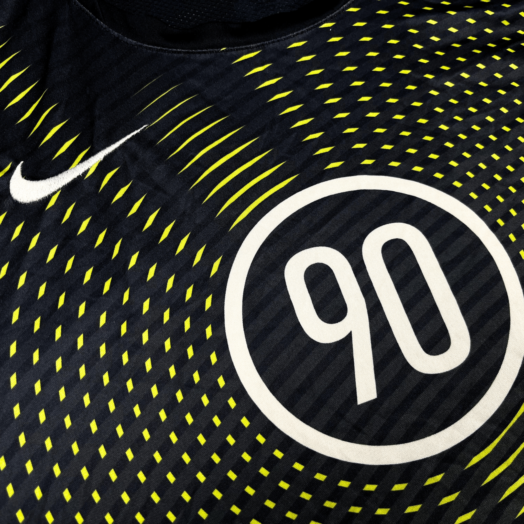 Template Nike 2000 Total 90 Shirt L