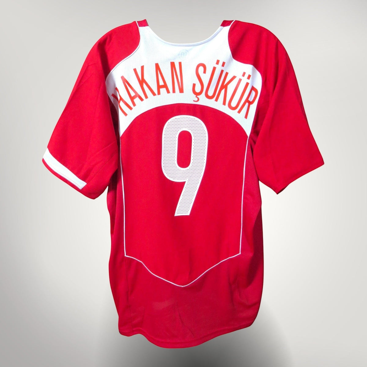Vintage Turkey 2004-2006 Home football shirt with Hakan Sükür 9 print, size L, product code 117622 | Nostalgic Football Shirts