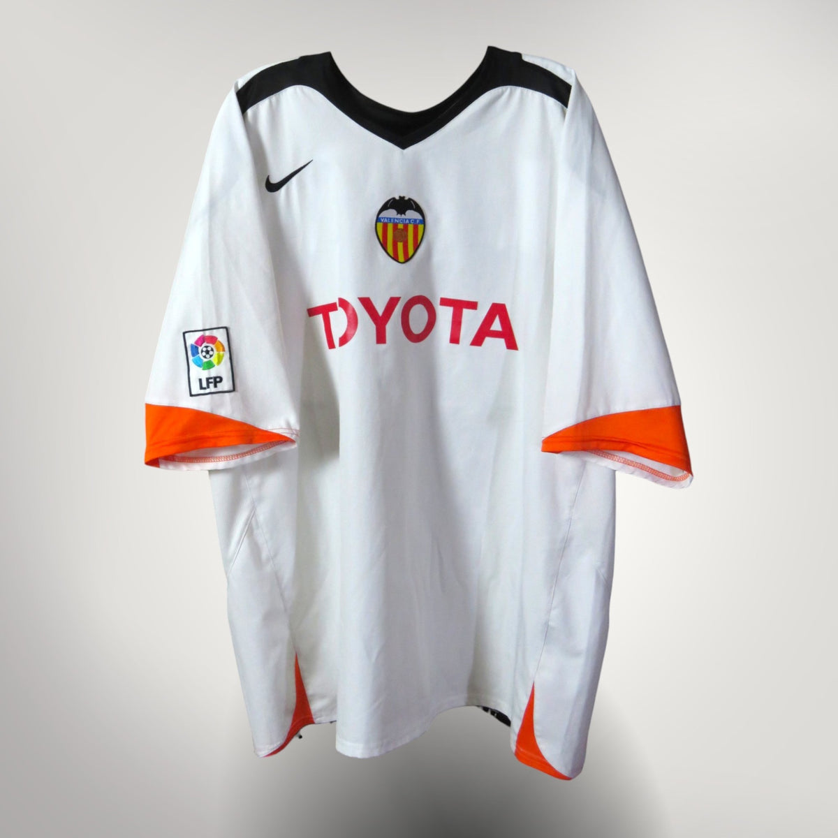 Authentic Nike Valencia 2005-2006 Home shirt, David Villa 7 on the back, size XXL | Nostalgic Football Shirts