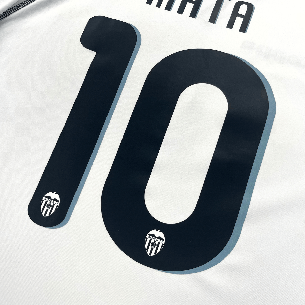 Retro Valencia 2010-2011 Home football jersey by Kappa, Mata 10, size S | Nostalgic Football Shirts