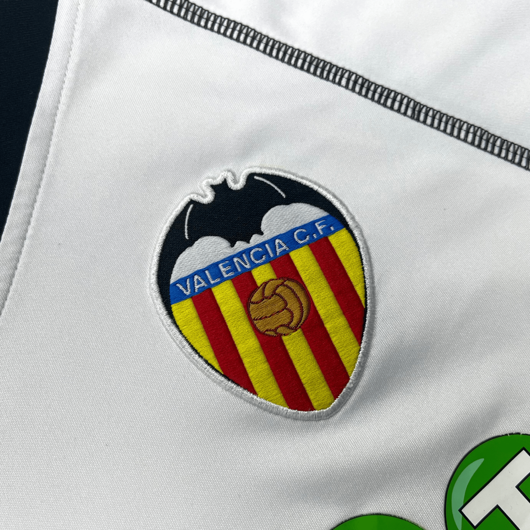 Valencia 2010-11 Home Mata #10 Shirt S