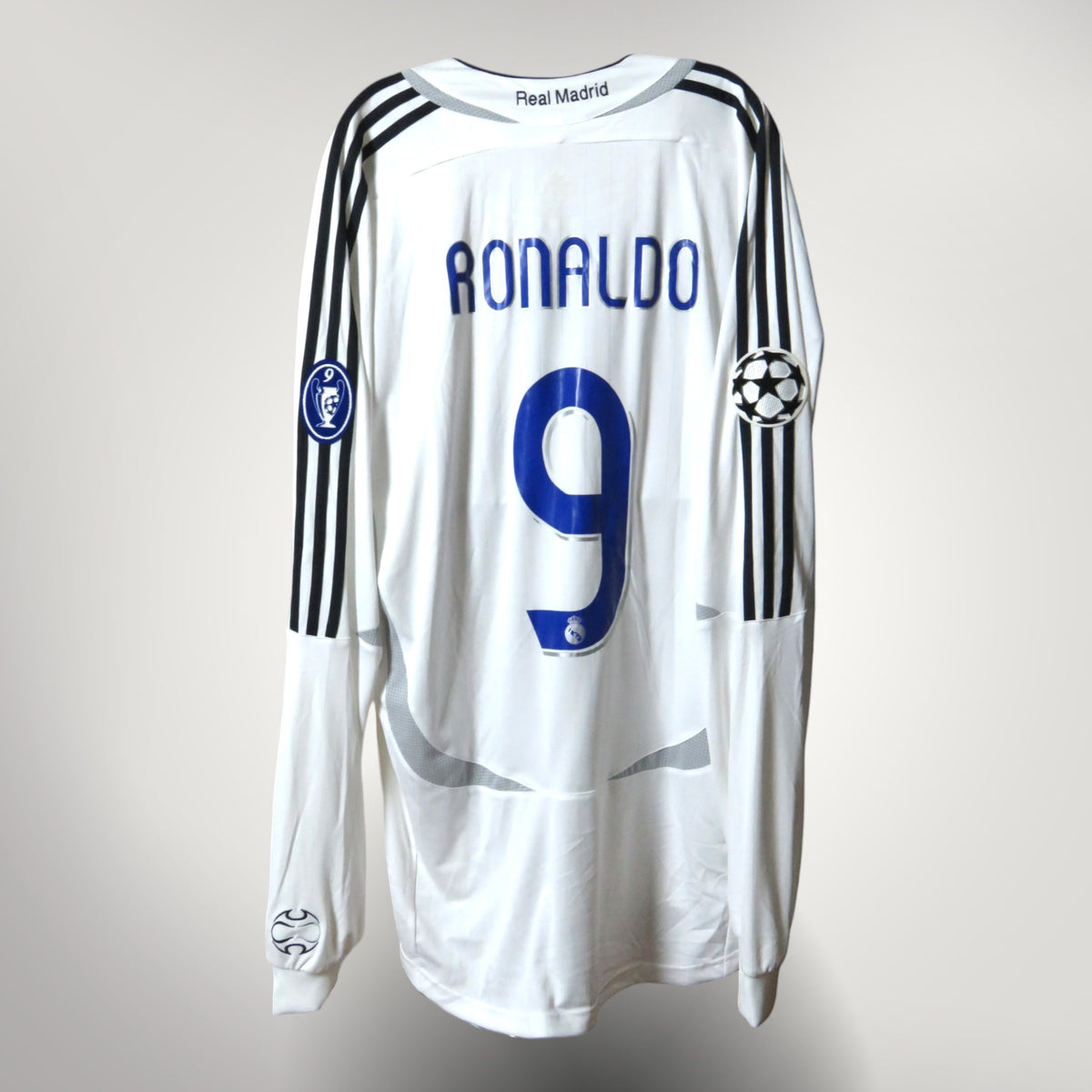 Real Madrid 2006-07 Home Ronaldo #9 Shirt XL