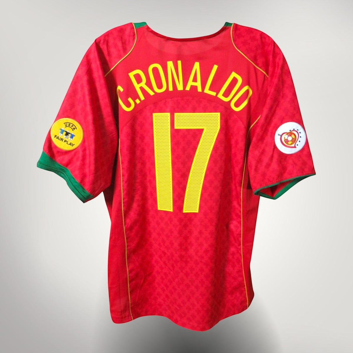 Portugal 2004-06 Home Ronaldo #17 Shirt XL