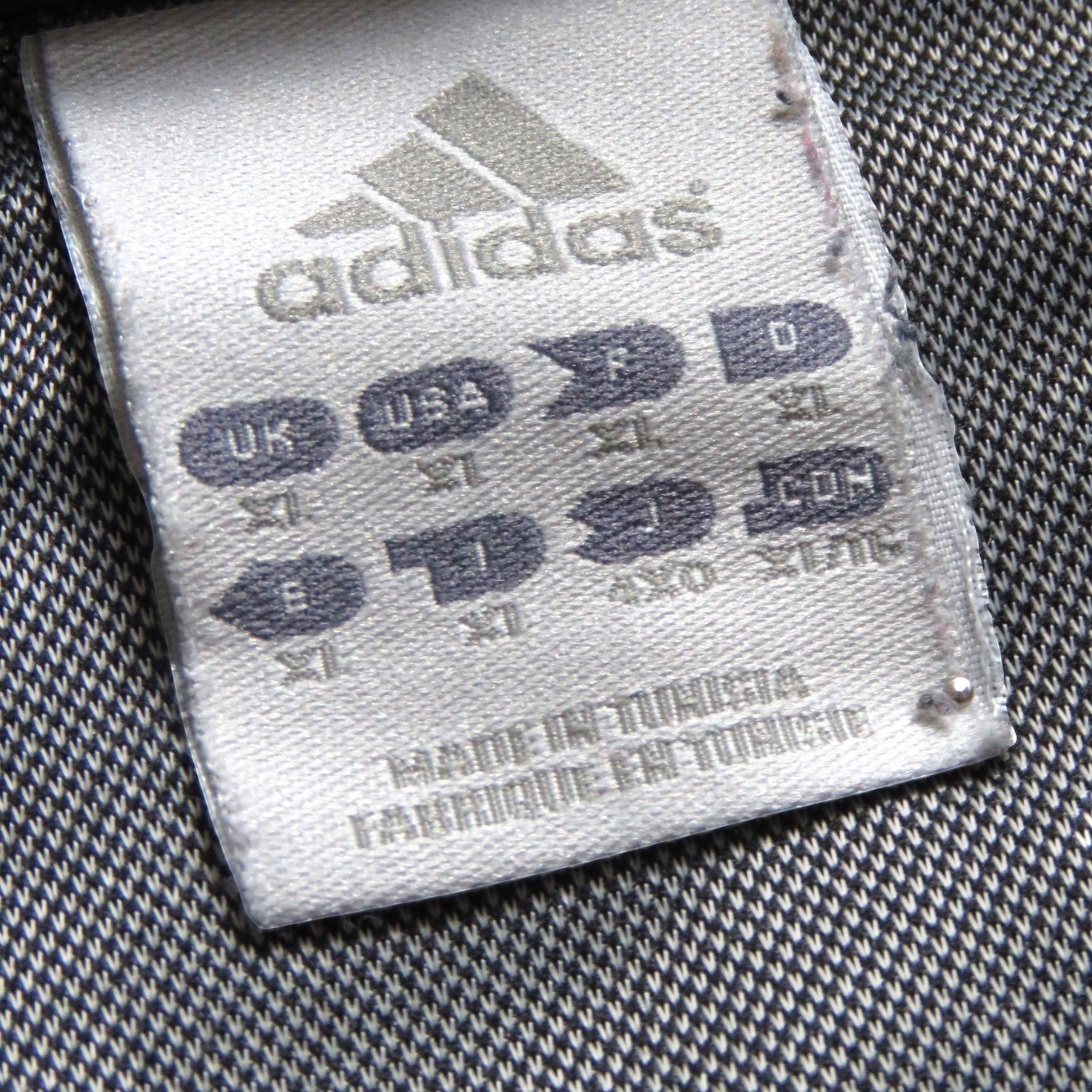 Nostalgic Football Shirts AC Milan 2003-04 shirt maatlabel met Adidas logo en maat XL