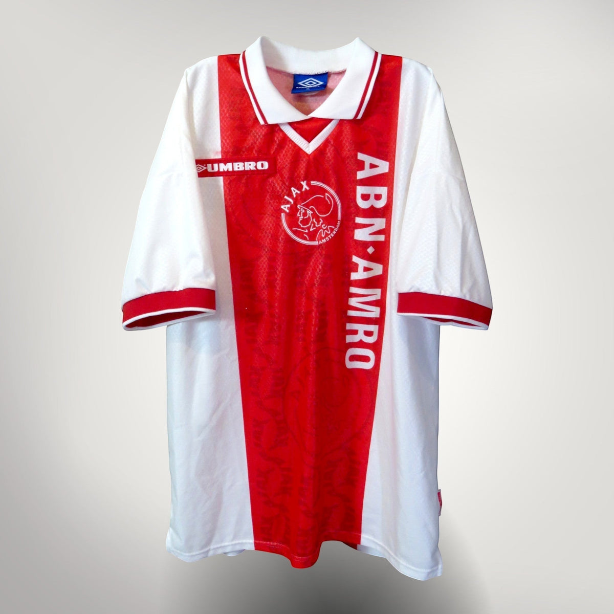 Nostalgic Football Shirts Ajax 1998-99 thuisshirt in wit en rood met Umbro logo en ABN AMRO sponsor