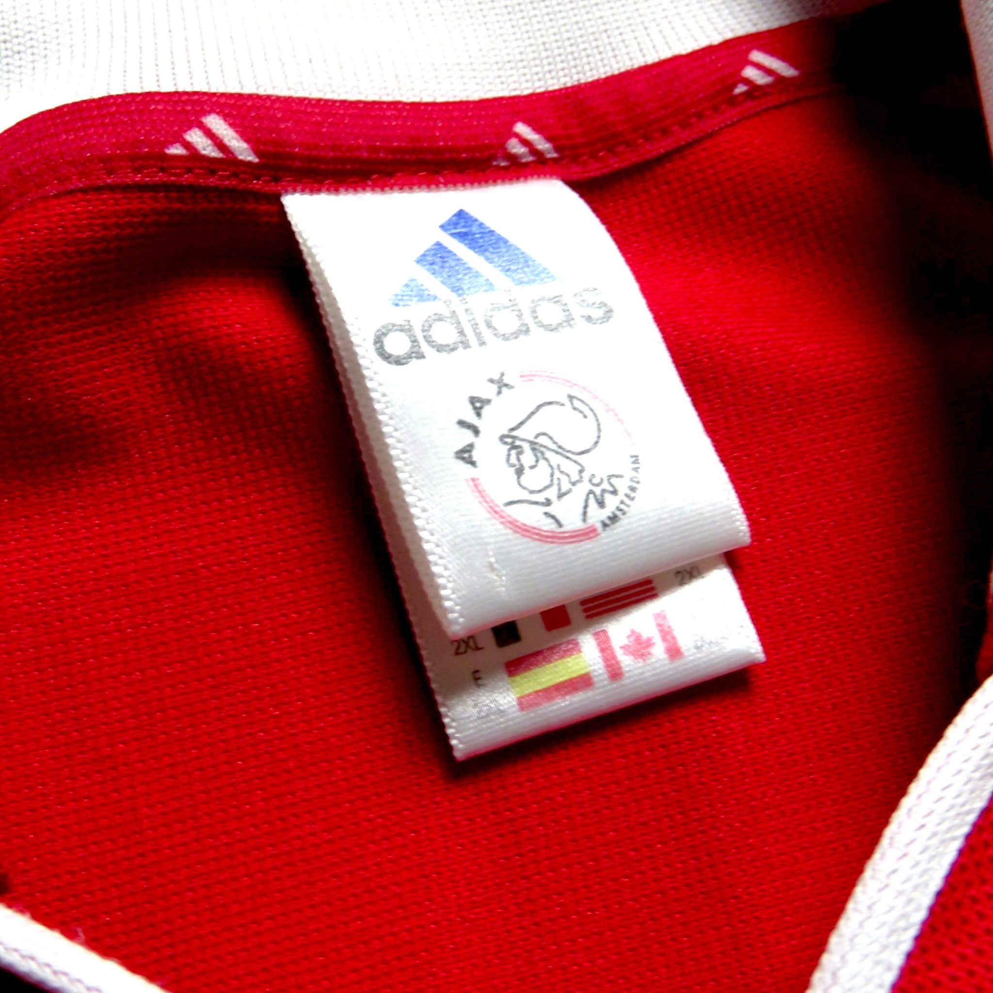 Nostalgic Football Shirts Ajax 2000-01 thuisshirt label met Adidas logo en clubembleem in maat XXL