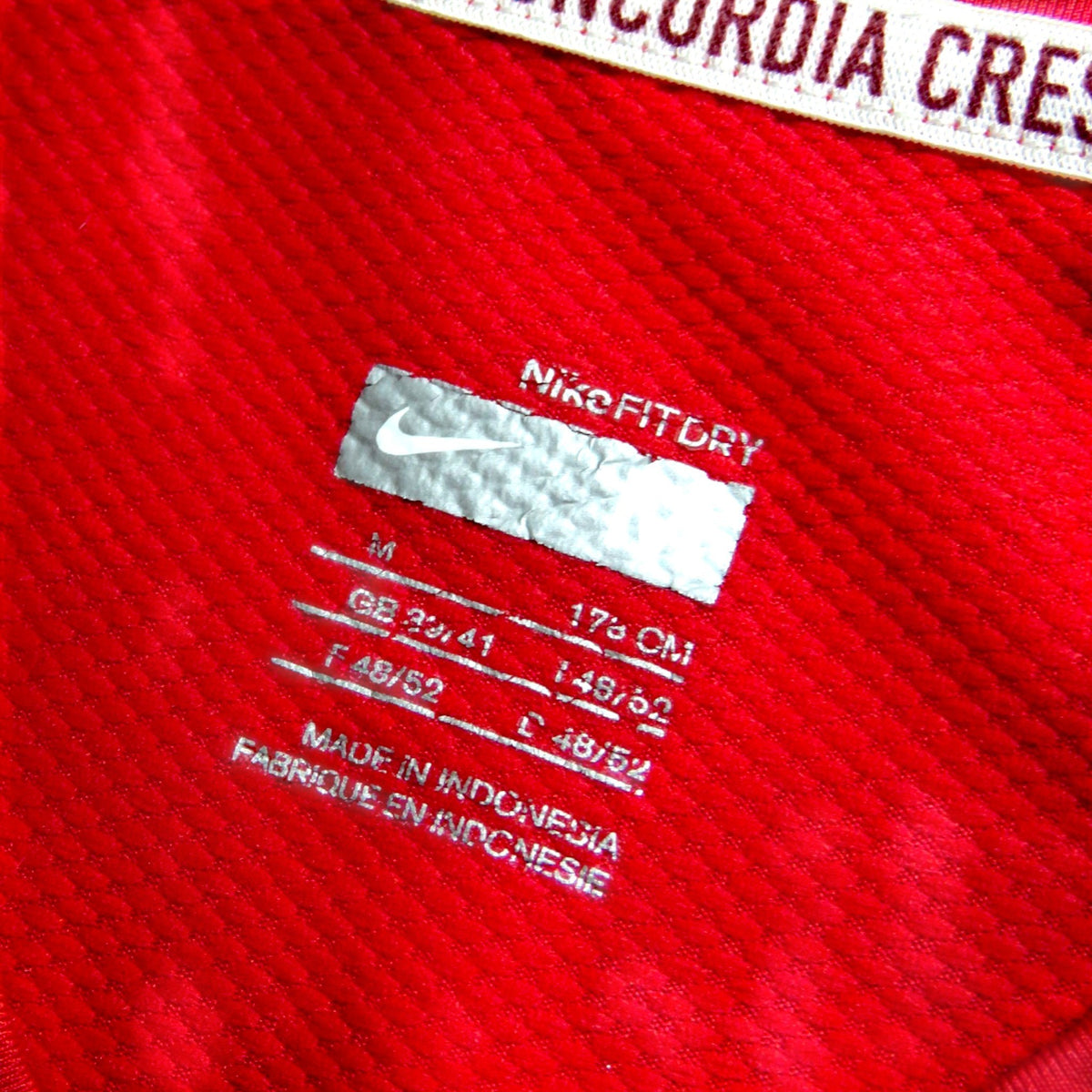 Nostalgic Football Shirts Arsenal 2008-10 thuisshirt maat M label met Nike FitDry technologie en textuur