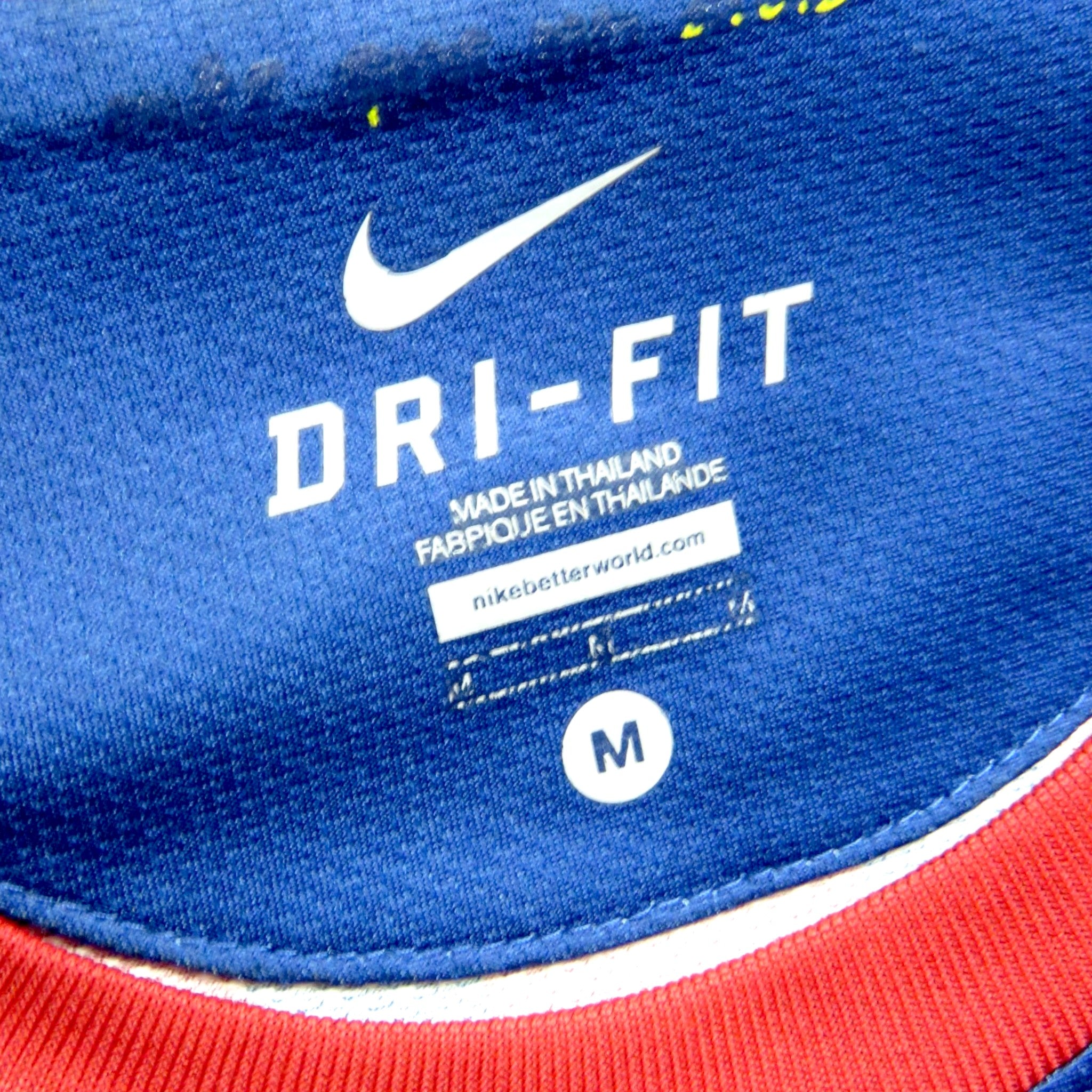 Nostalgic Football Shirts Barcelona 2011-12 thuisshirt maat M label met Nike Dri-Fit technologie
