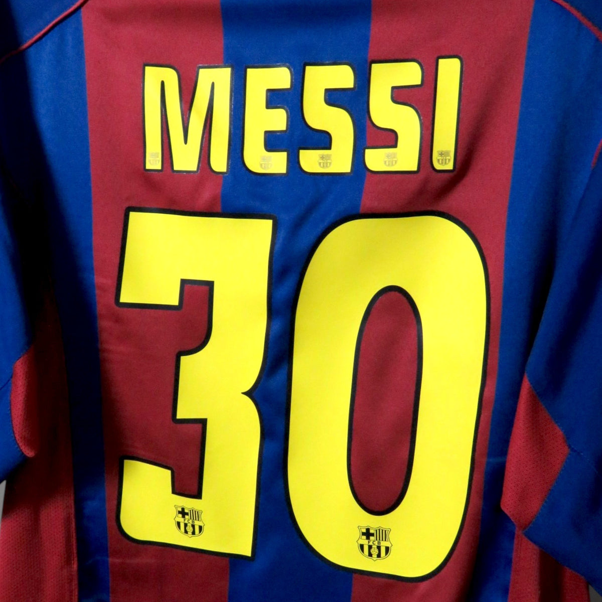 Nostalgic Football Shirts Barcelona 2004-05 thuisshirt met Messi nummer 30 in blaugrana strepen