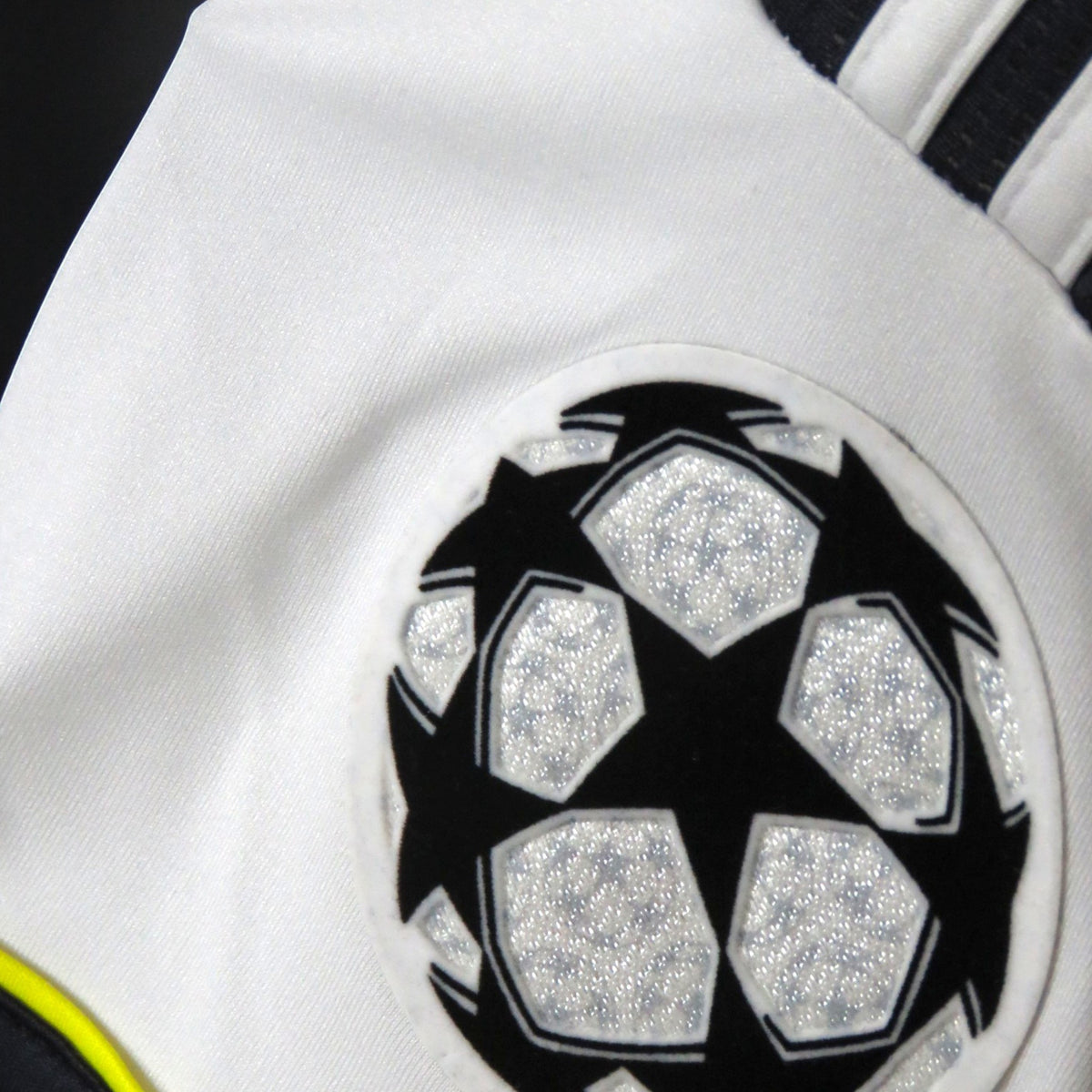 Nostalgic Football Shirts Chelsea 2011-12 voetbalshirt met officiële Champions League badge op de mouw
