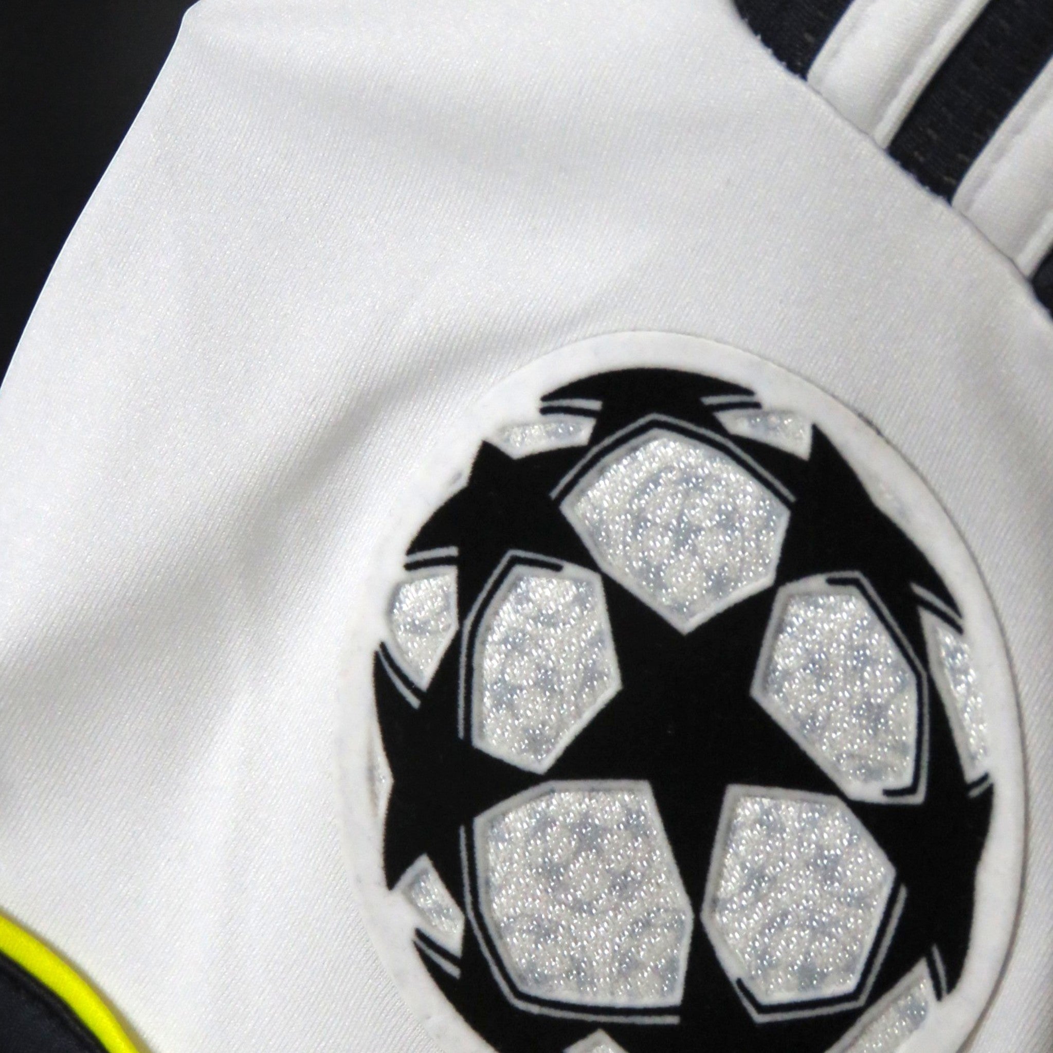Nostalgic Football Shirts Chelsea 2011-12 voetbalshirt met officiële Champions League badge op de mouw