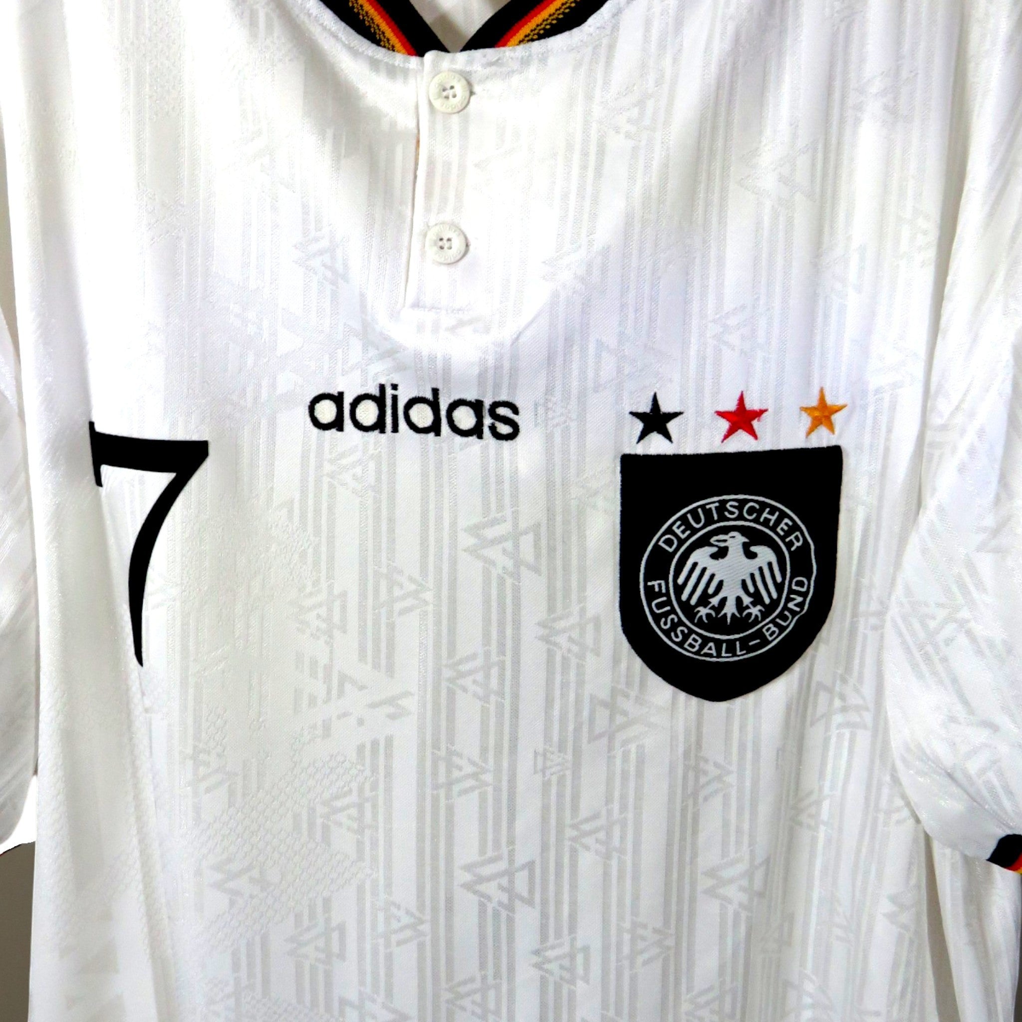 Nostalgic Football Shirts Duitsland 1996-98 thuisshirt wit met Moller nummer 7 en geborduurd embleem