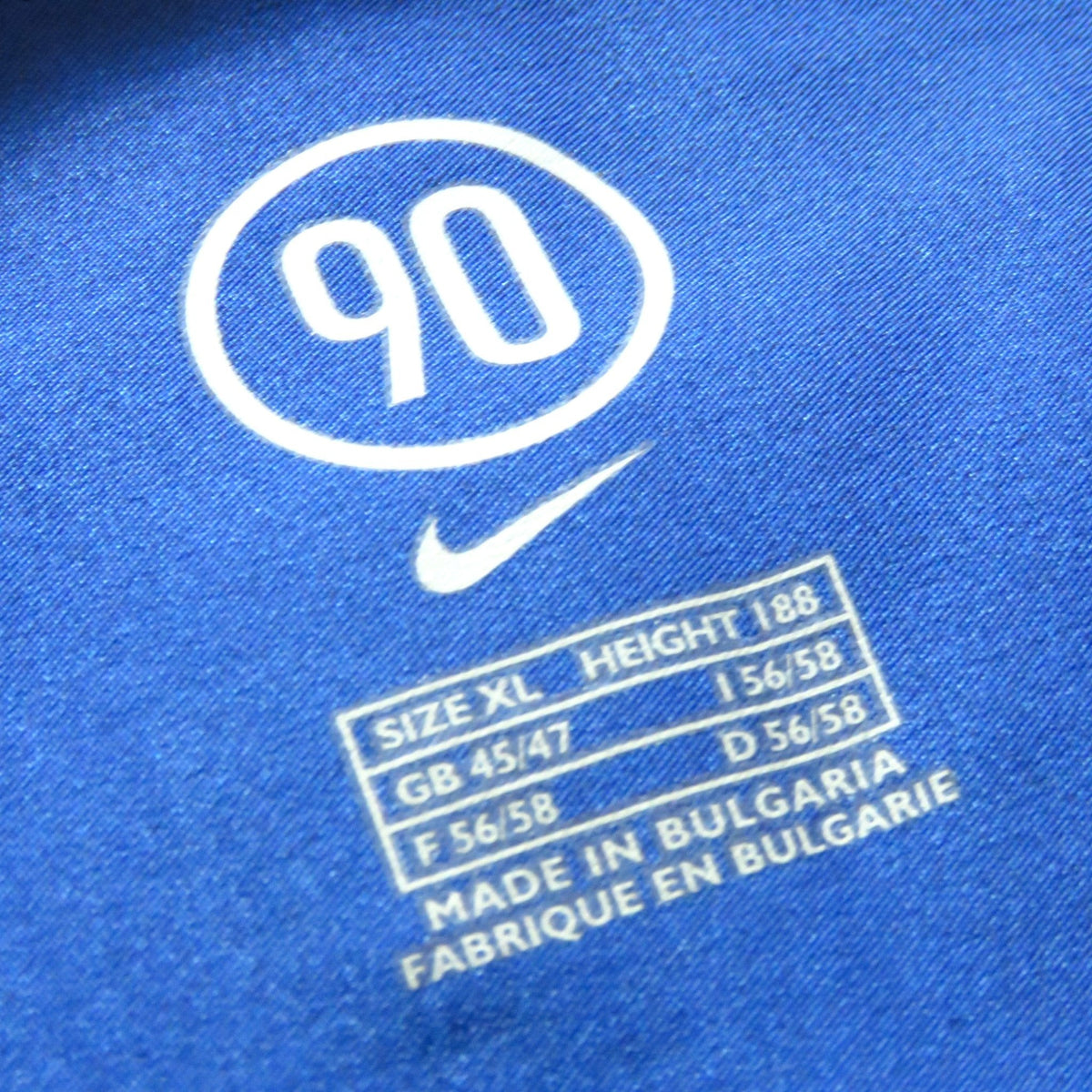 Nostalgic Football Shirts Inter Milan 2004-05 shirt maat XL label met Nike Total 90 logo en maatinformatie