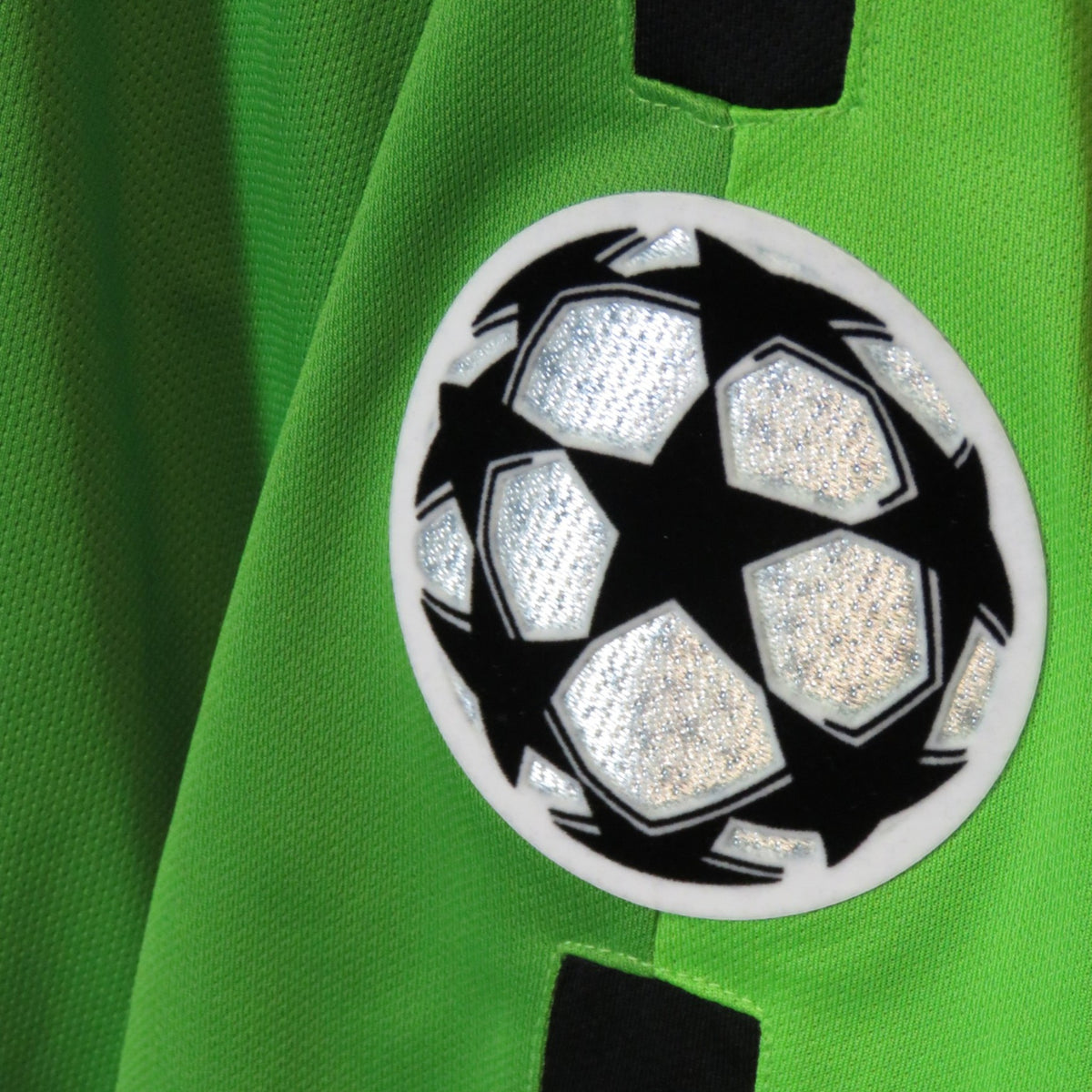 Nostalgic Football Shirts Juventus 2014-15 derde shirt met Champions League badge op felgroene stof