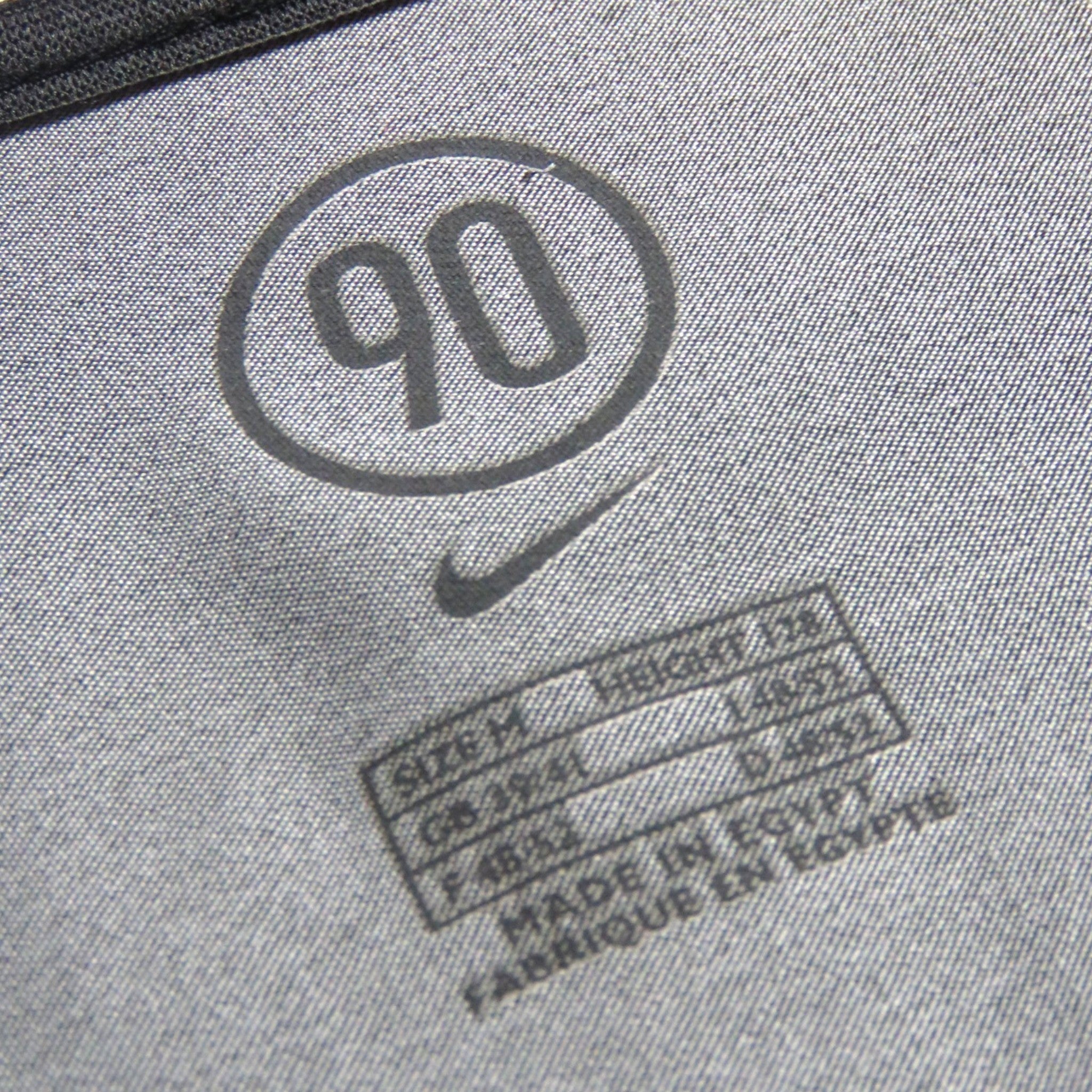 Nostalgic Football Shirts Juventus 2004-05 thuisshirt maat M label met Nike logo en maatvoering