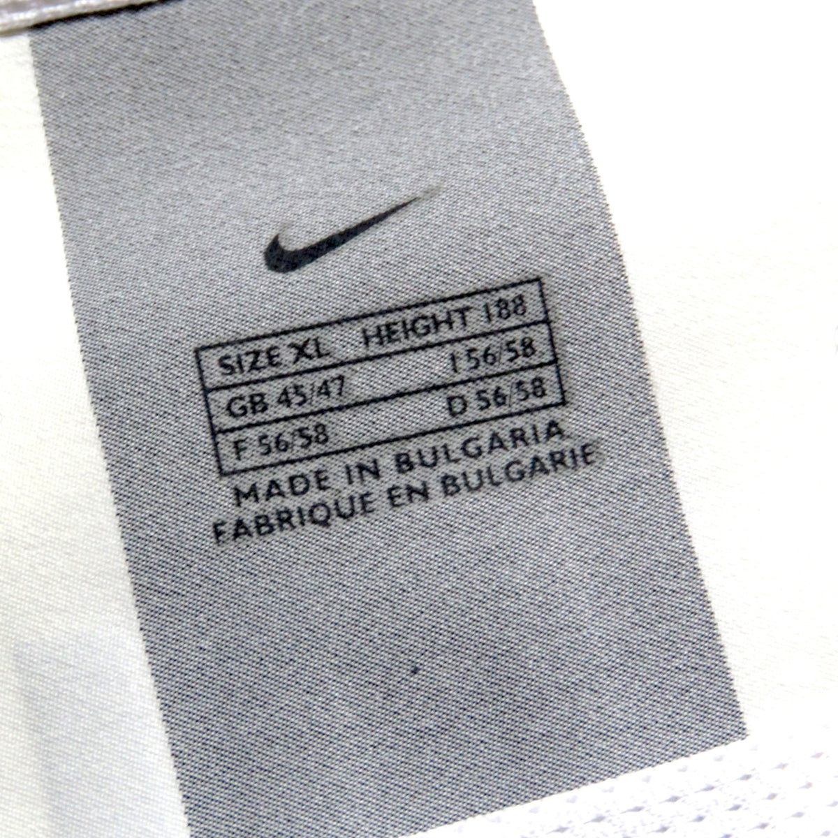 Nostalgic Football Shirts Juventus 2003-04 shirt maatlabel met Nike logo en maat XL