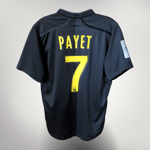 Nostalgic Football Shirts Lille 2012-13 derde voetbalshirt in zwart met gele Payet 7 bedrukking op de achterkant.